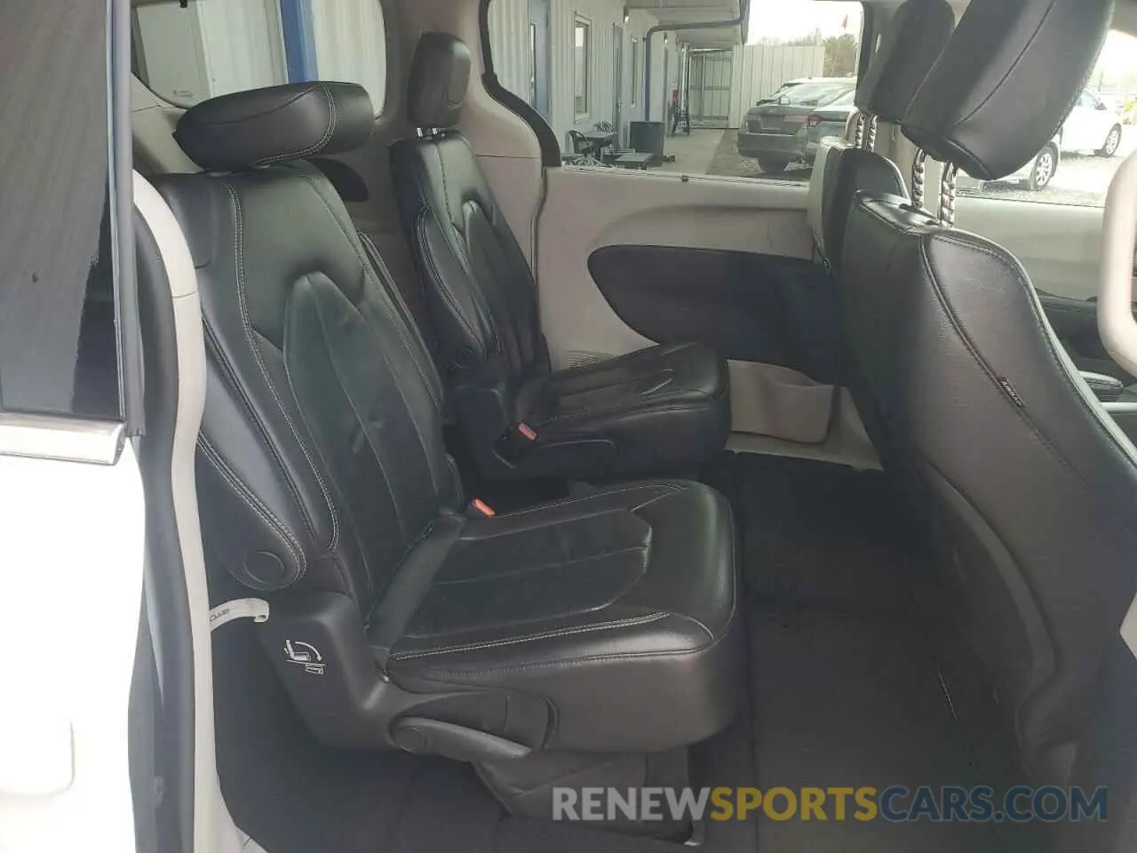 11 Фотография поврежденного автомобиля 2C4RC1BG0NR195335 CHRYSLER PACIFICA 2022