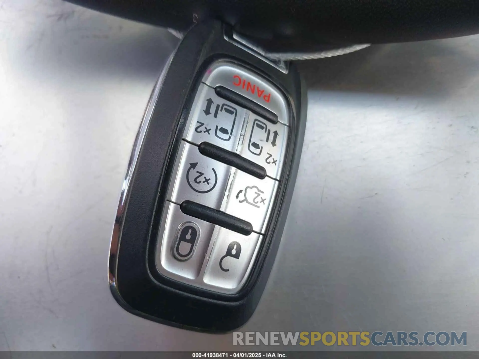 11 Фотография поврежденного автомобиля 2C4RC1BG0NR197859 CHRYSLER PACIFICA 2022
