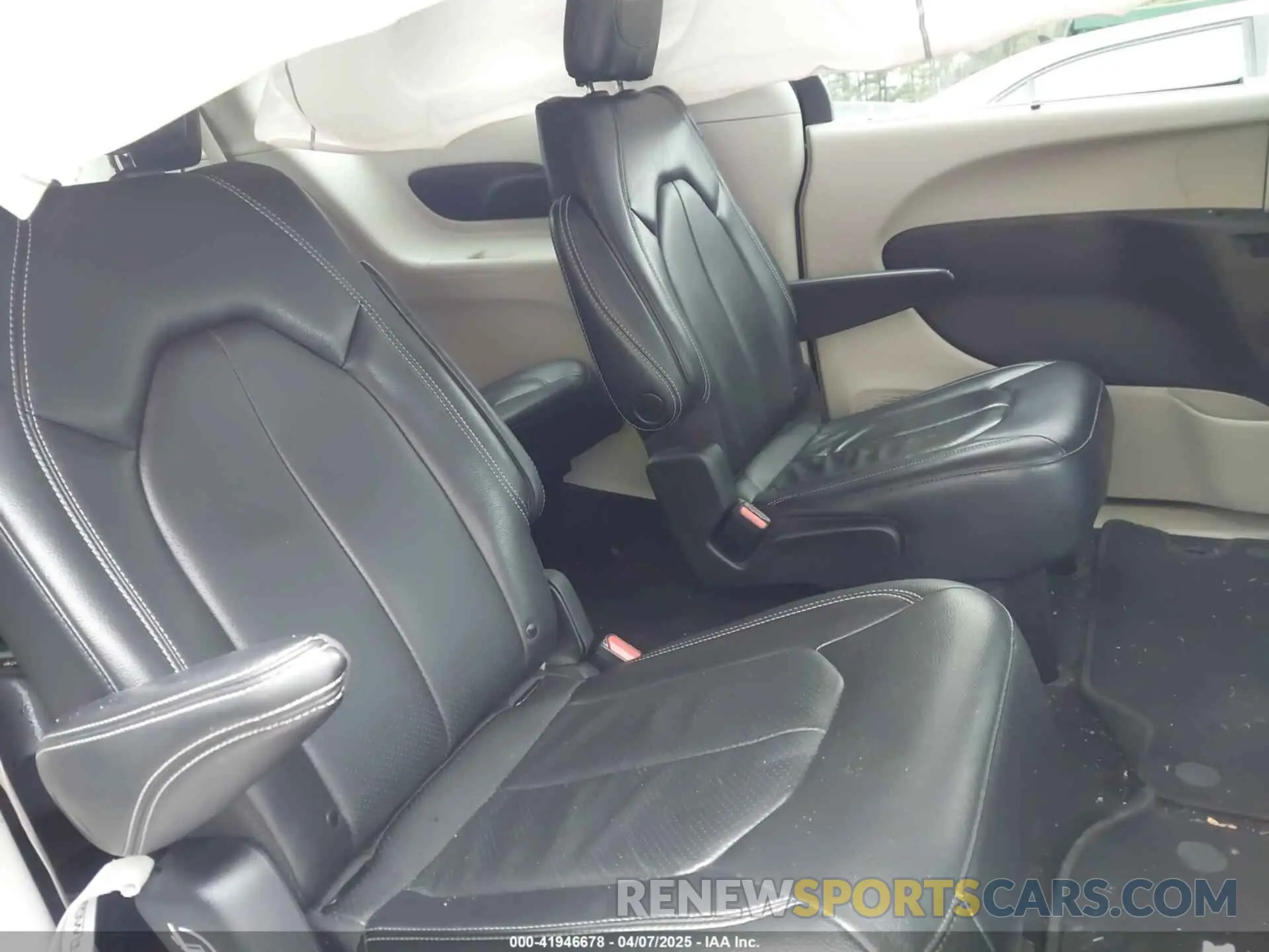 8 Фотография поврежденного автомобиля 2C4RC1BG0NR206561 CHRYSLER PACIFICA 2022