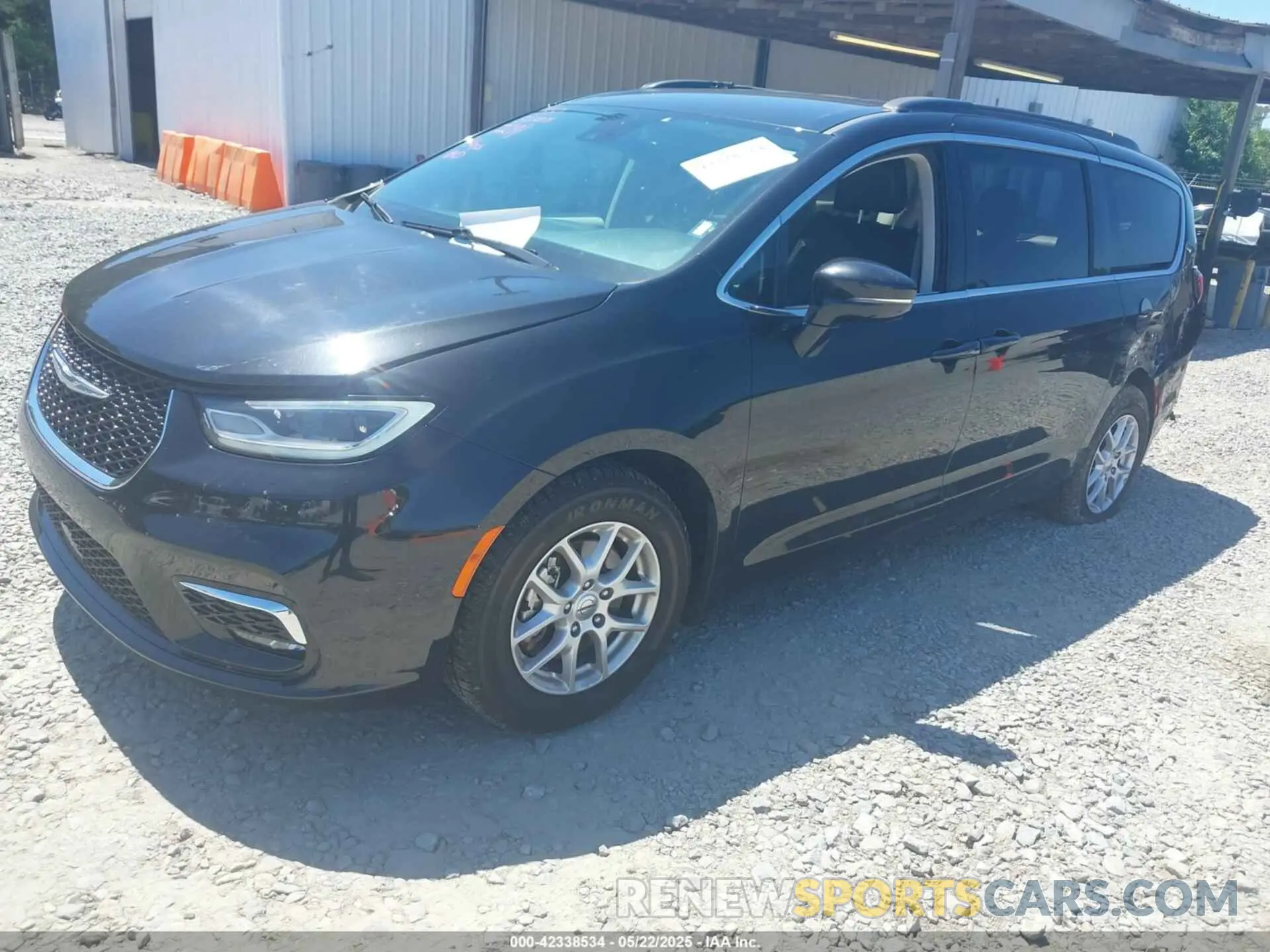 2 Photograph of a damaged car 2C4RC1BG1NR117291 CHRYSLER PACIFICA 2022