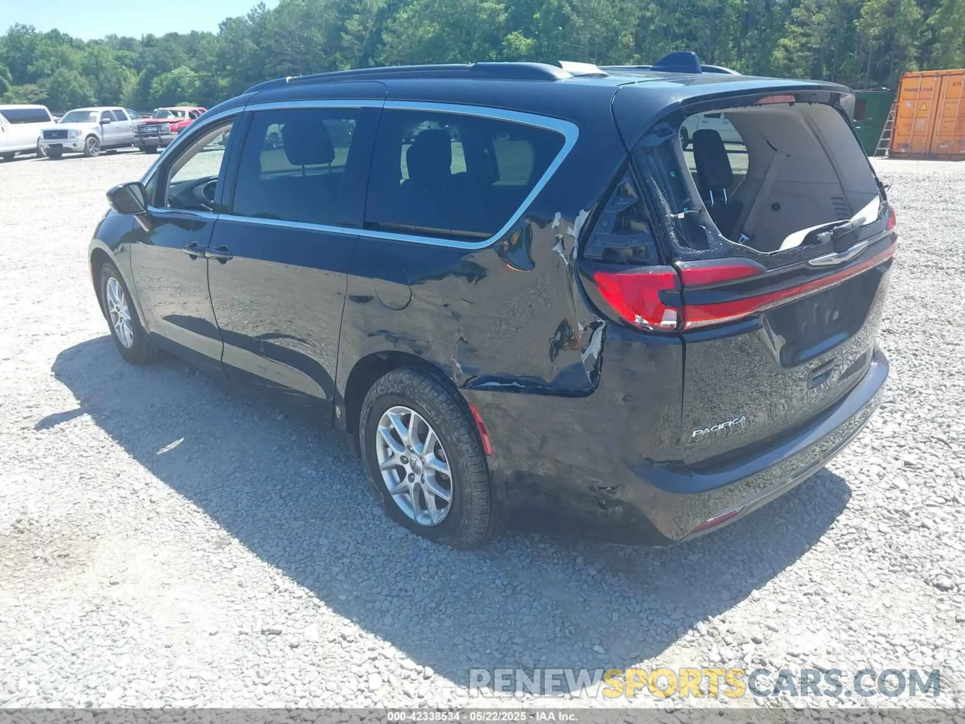 3 Photograph of a damaged car 2C4RC1BG1NR117291 CHRYSLER PACIFICA 2022