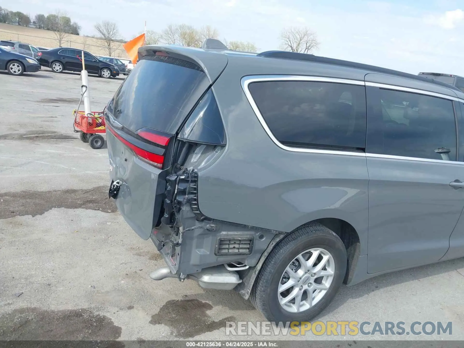 19 Фотография поврежденного автомобиля 2C4RC1BG1NR150162 CHRYSLER PACIFICA 2022