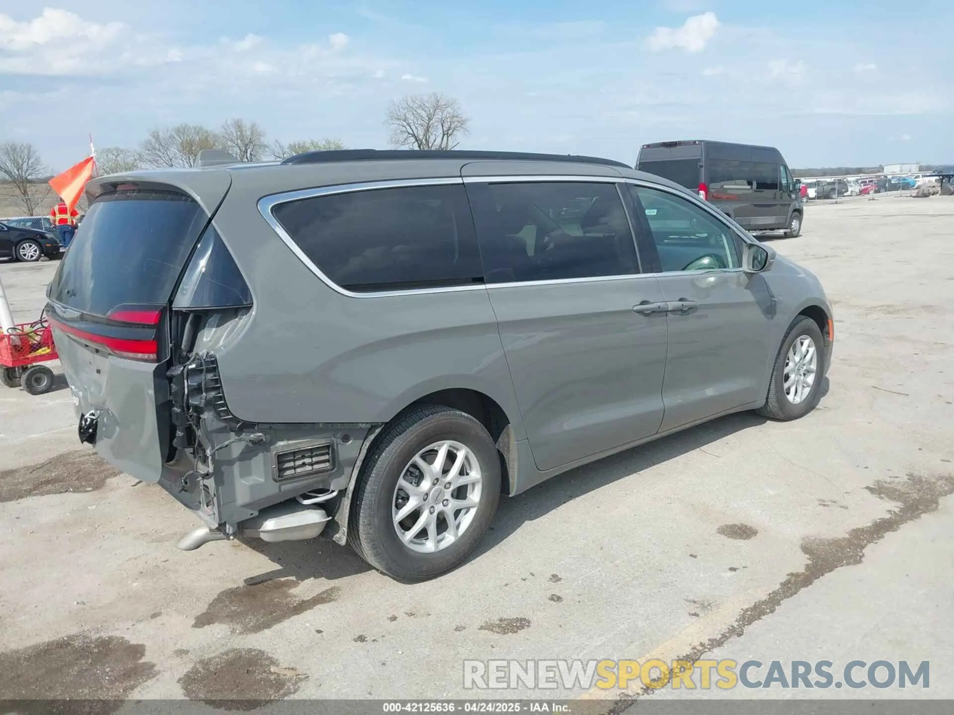 4 Фотография поврежденного автомобиля 2C4RC1BG1NR150162 CHRYSLER PACIFICA 2022