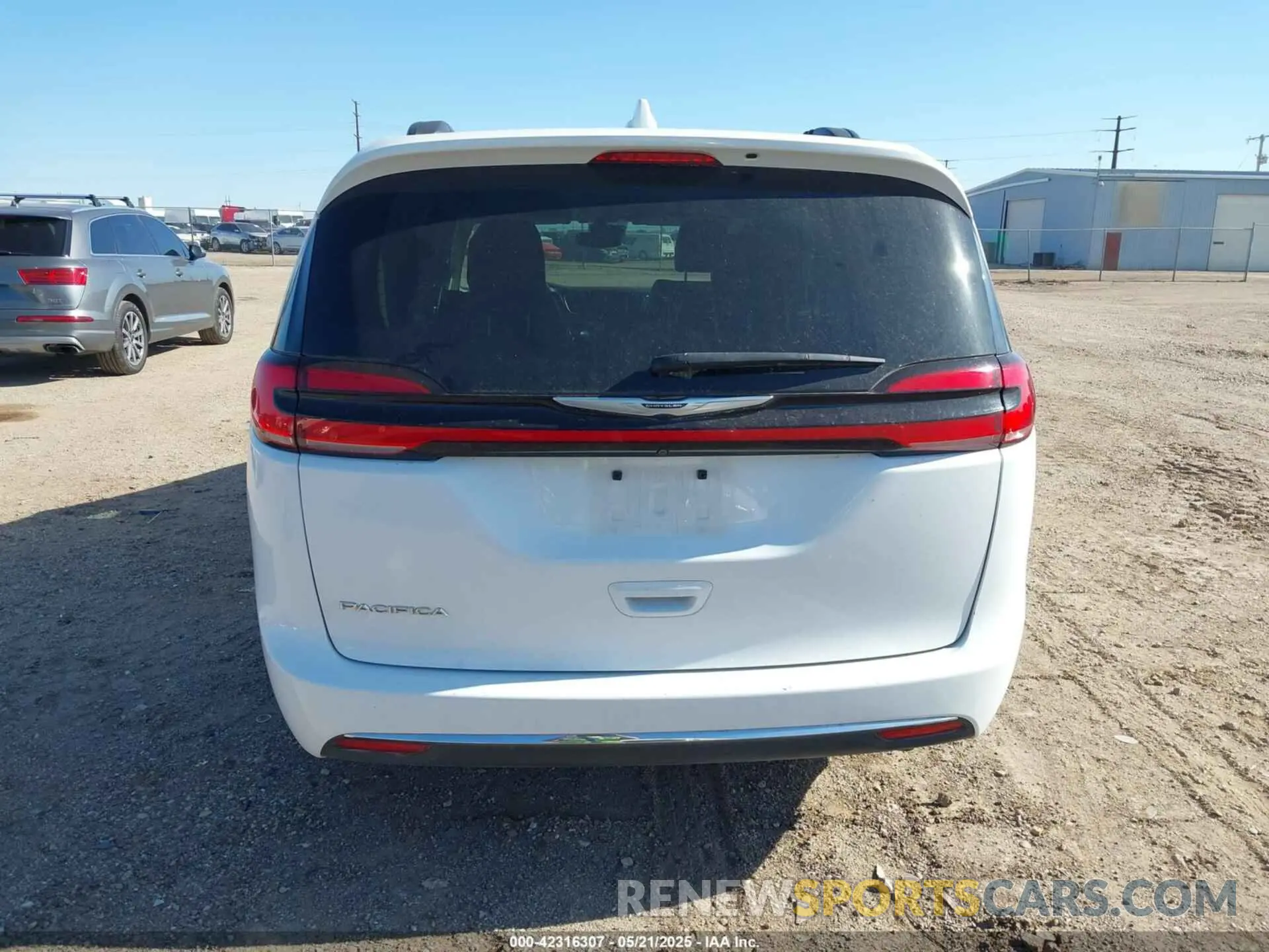 16 Фотография поврежденного автомобиля 2C4RC1BG1NR190855 CHRYSLER PACIFICA 2022