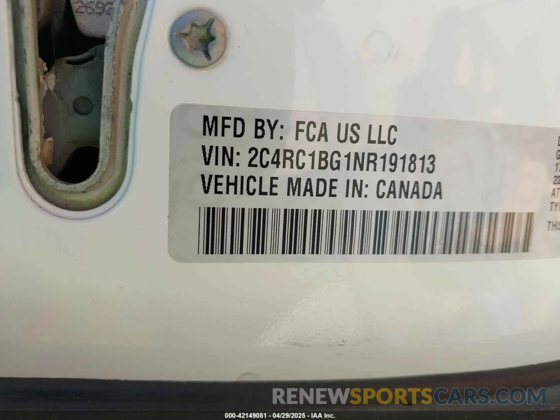 9 Фотография поврежденного автомобиля 2C4RC1BG1NR191813 CHRYSLER PACIFICA 2022