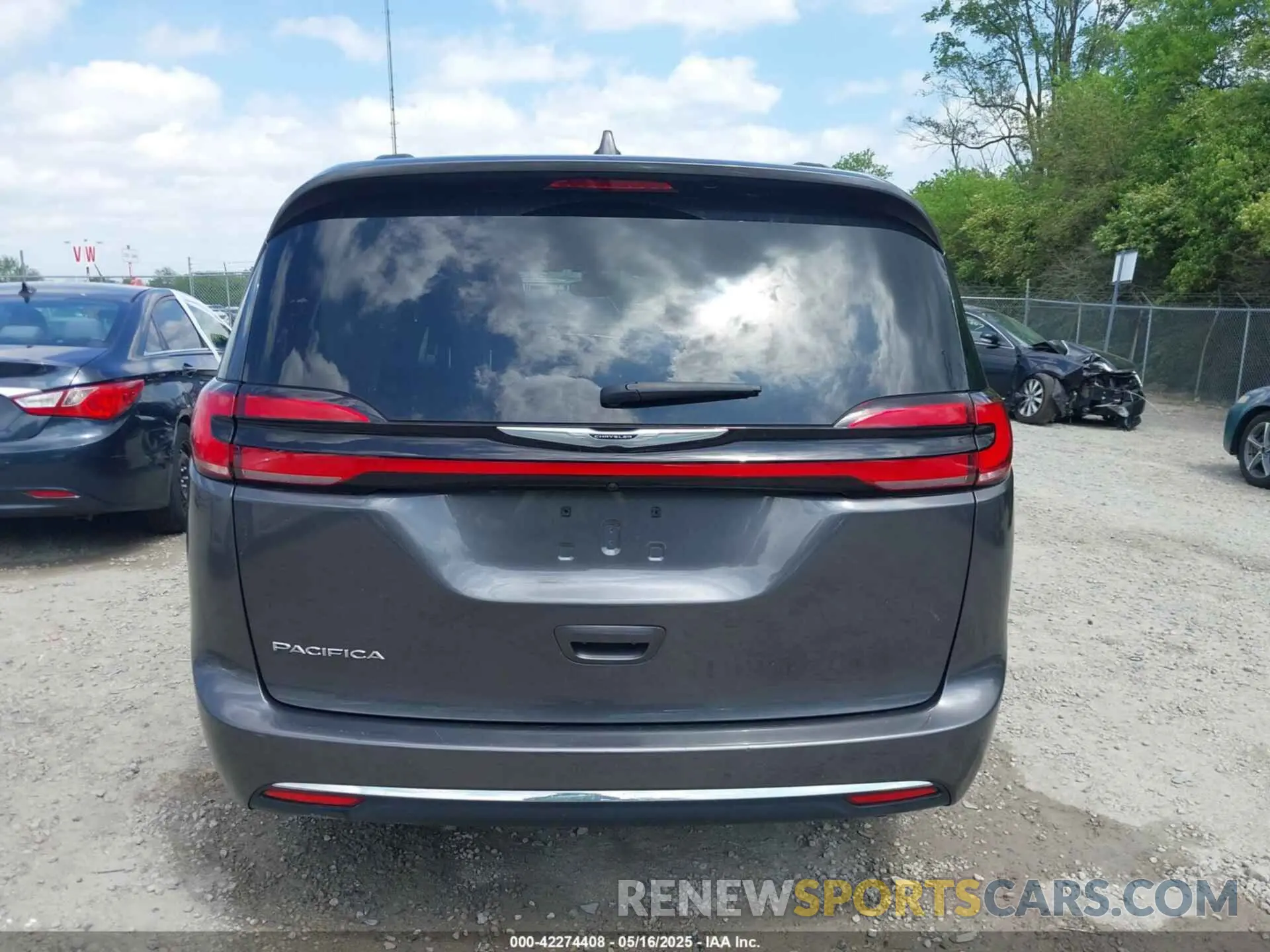 16 Фотография поврежденного автомобиля 2C4RC1BG2NR176124 CHRYSLER PACIFICA 2022