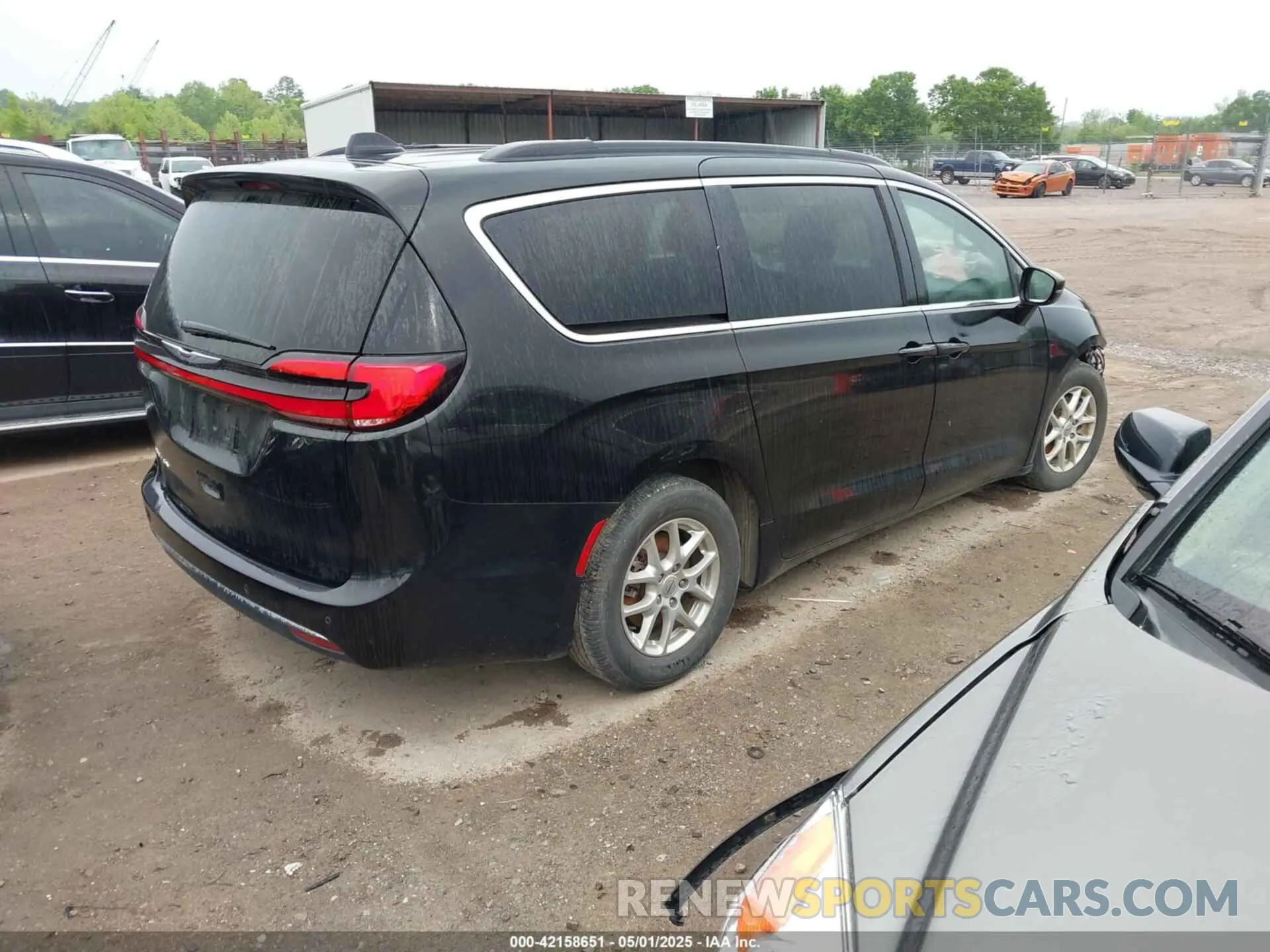 4 Фотография поврежденного автомобиля 2C4RC1BG3NR106311 CHRYSLER PACIFICA 2022
