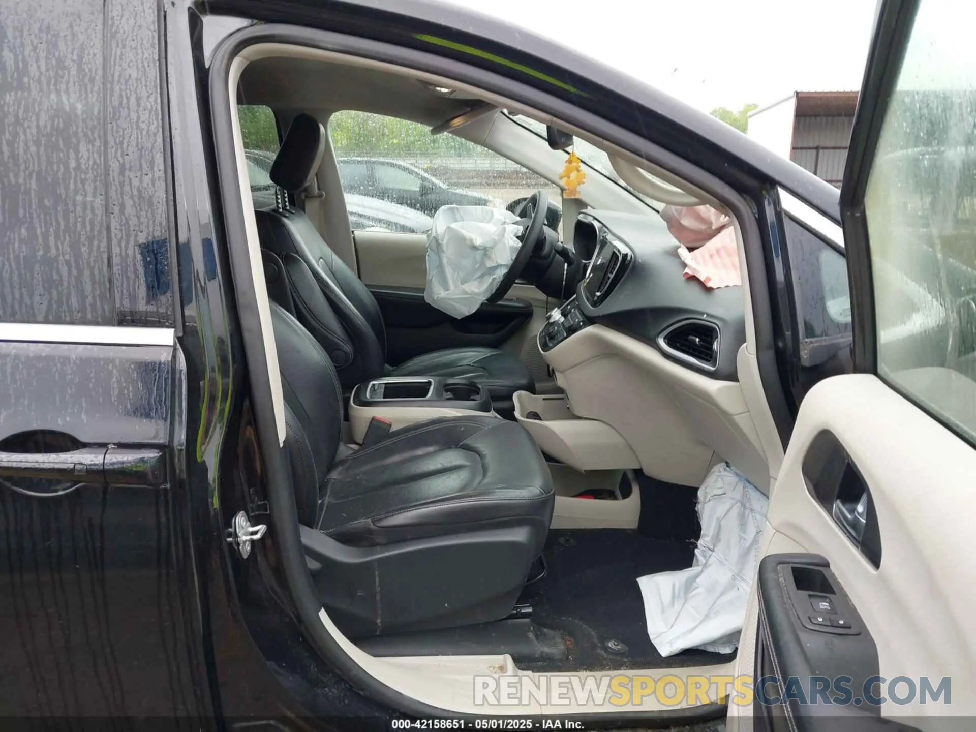 5 Фотография поврежденного автомобиля 2C4RC1BG3NR106311 CHRYSLER PACIFICA 2022