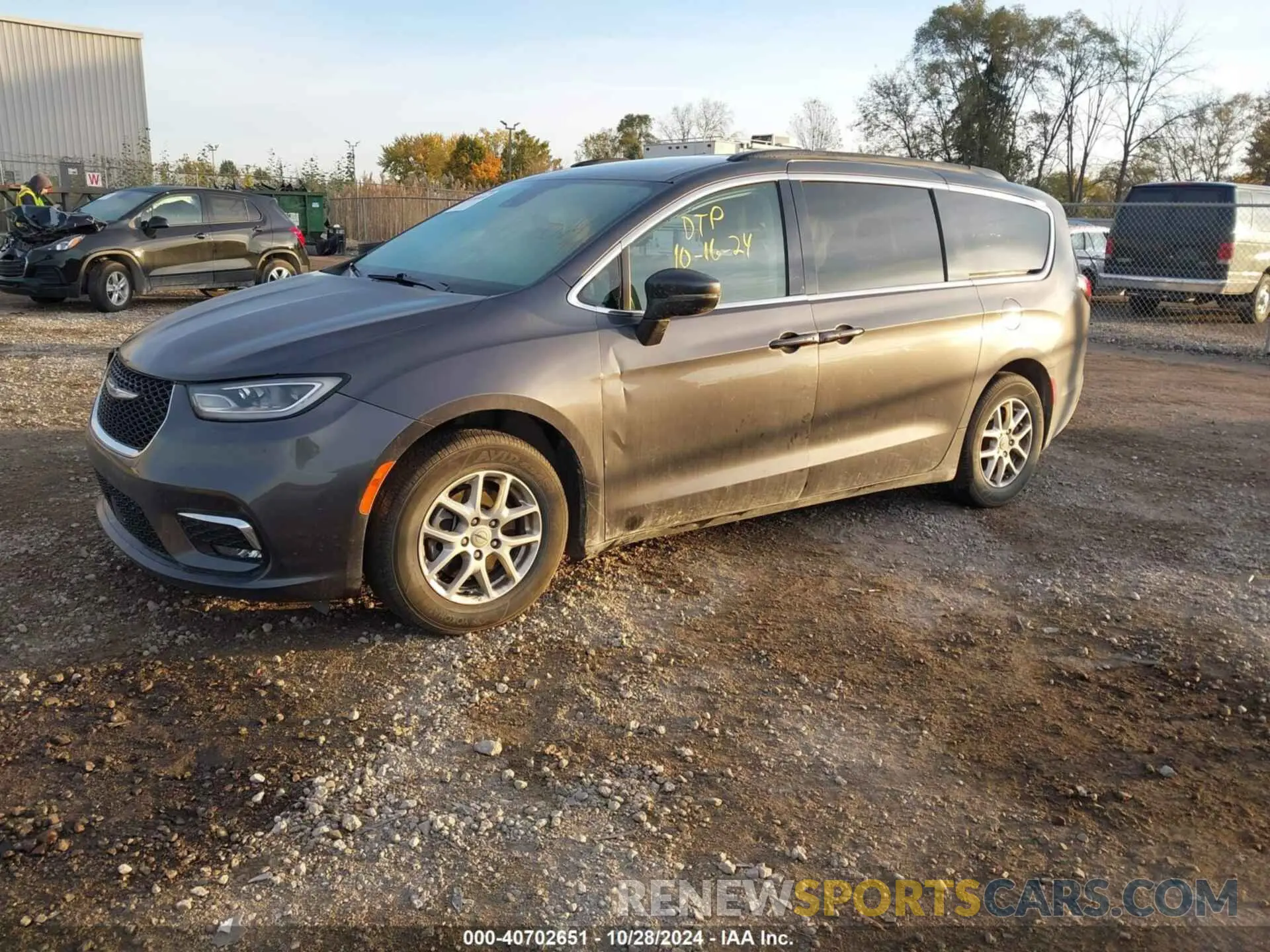 2 Фотография поврежденного автомобиля 2C4RC1BG3NR106566 CHRYSLER PACIFICA 2022