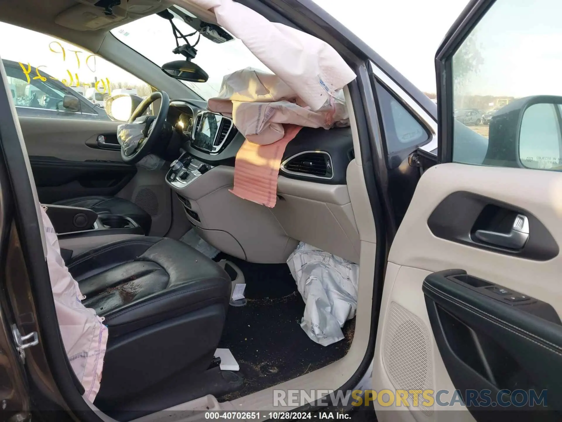 5 Фотография поврежденного автомобиля 2C4RC1BG3NR106566 CHRYSLER PACIFICA 2022