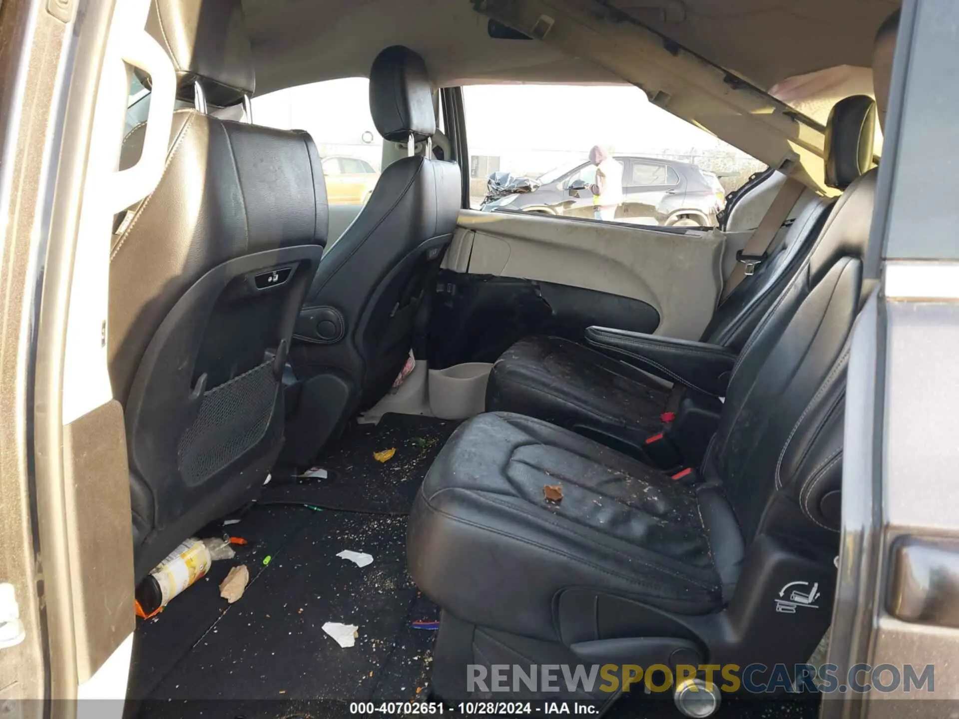 8 Фотография поврежденного автомобиля 2C4RC1BG3NR106566 CHRYSLER PACIFICA 2022