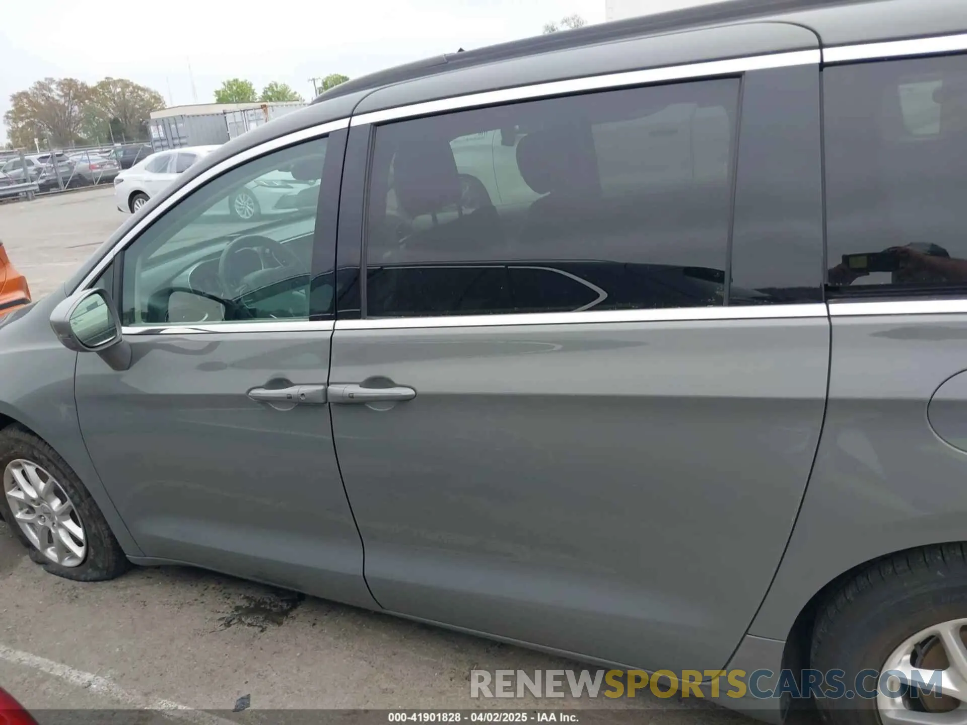14 Фотография поврежденного автомобиля 2C4RC1BG3NR133010 CHRYSLER PACIFICA 2022