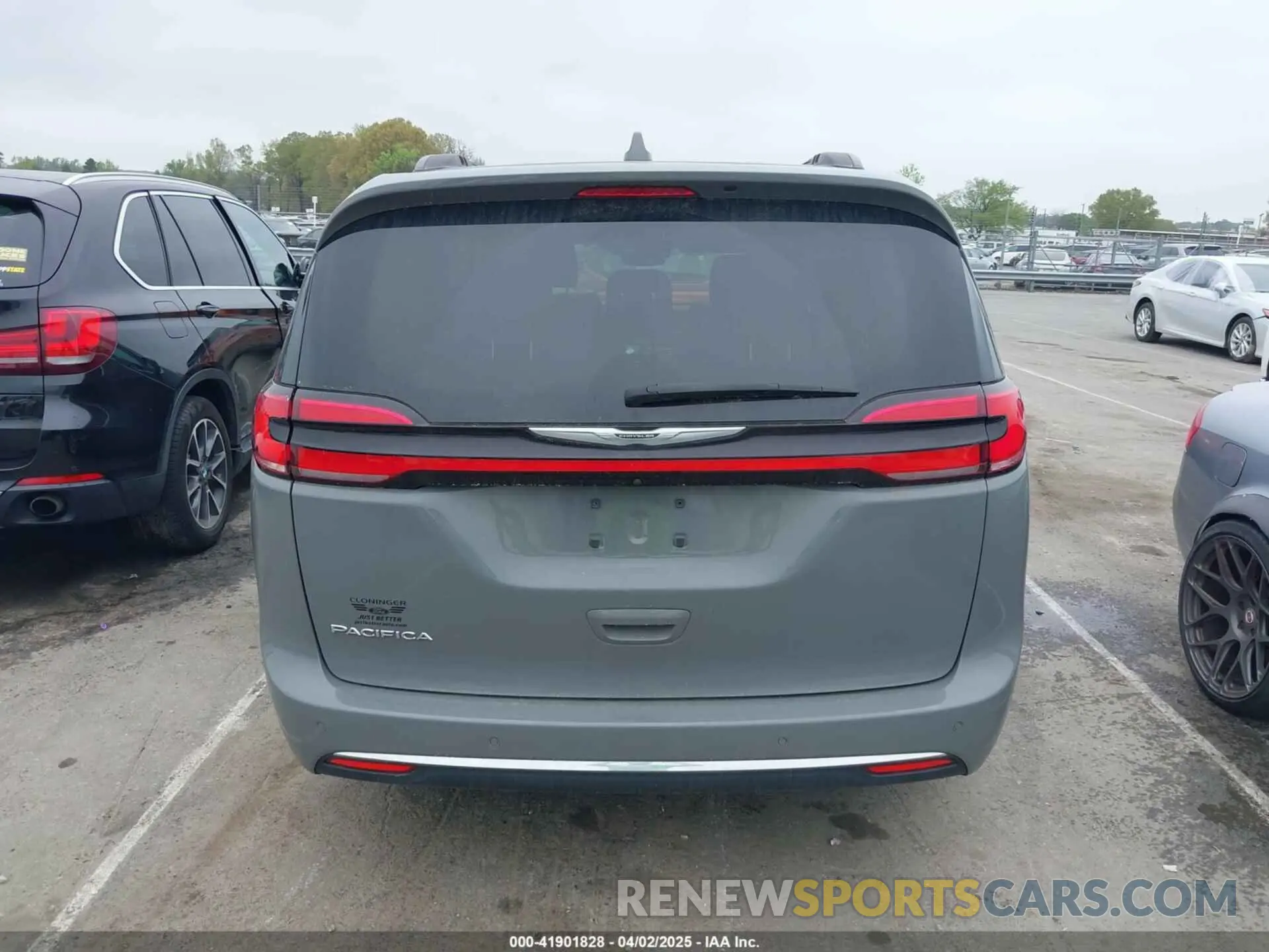 16 Фотография поврежденного автомобиля 2C4RC1BG3NR133010 CHRYSLER PACIFICA 2022