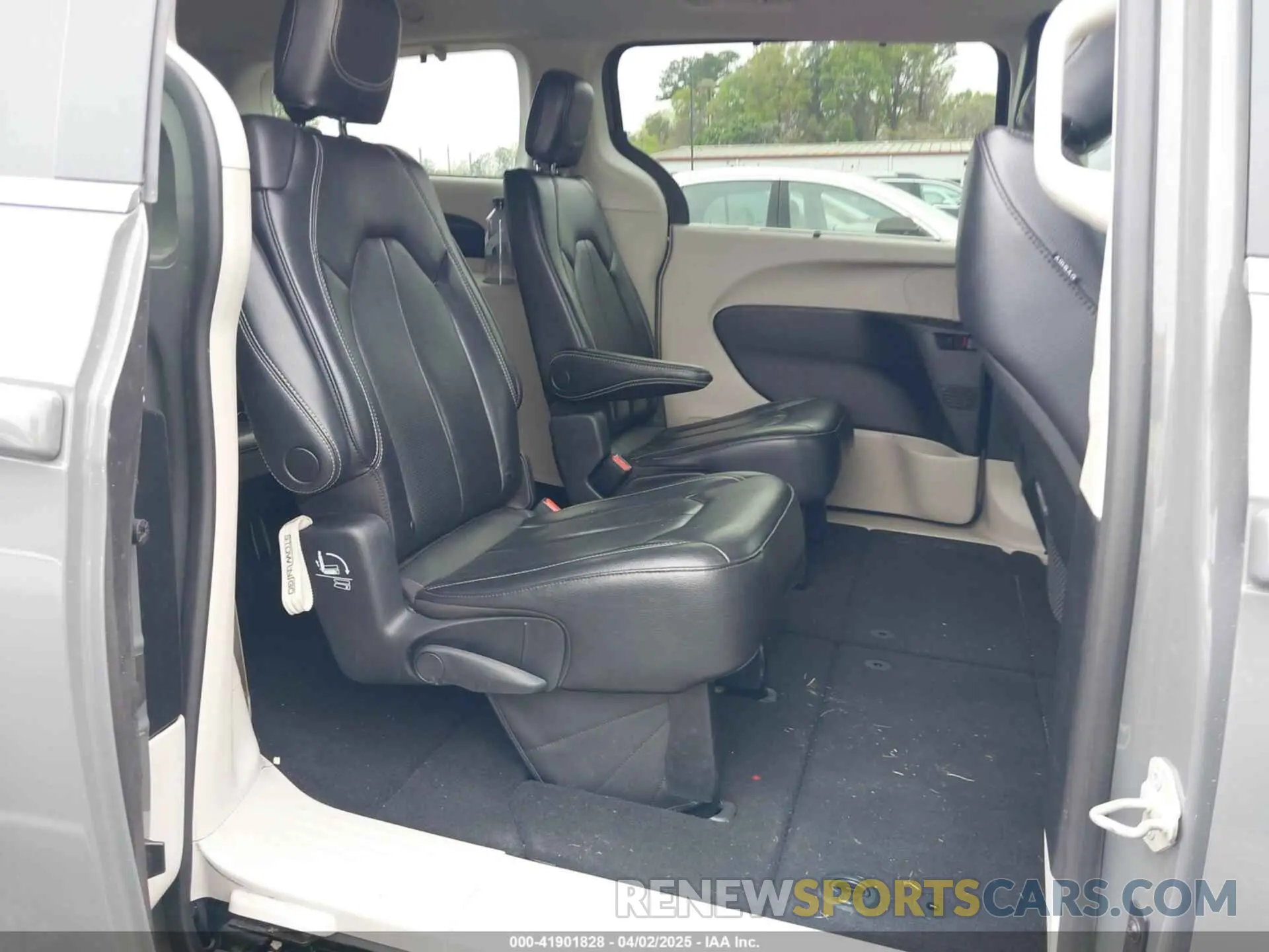 8 Фотография поврежденного автомобиля 2C4RC1BG3NR133010 CHRYSLER PACIFICA 2022