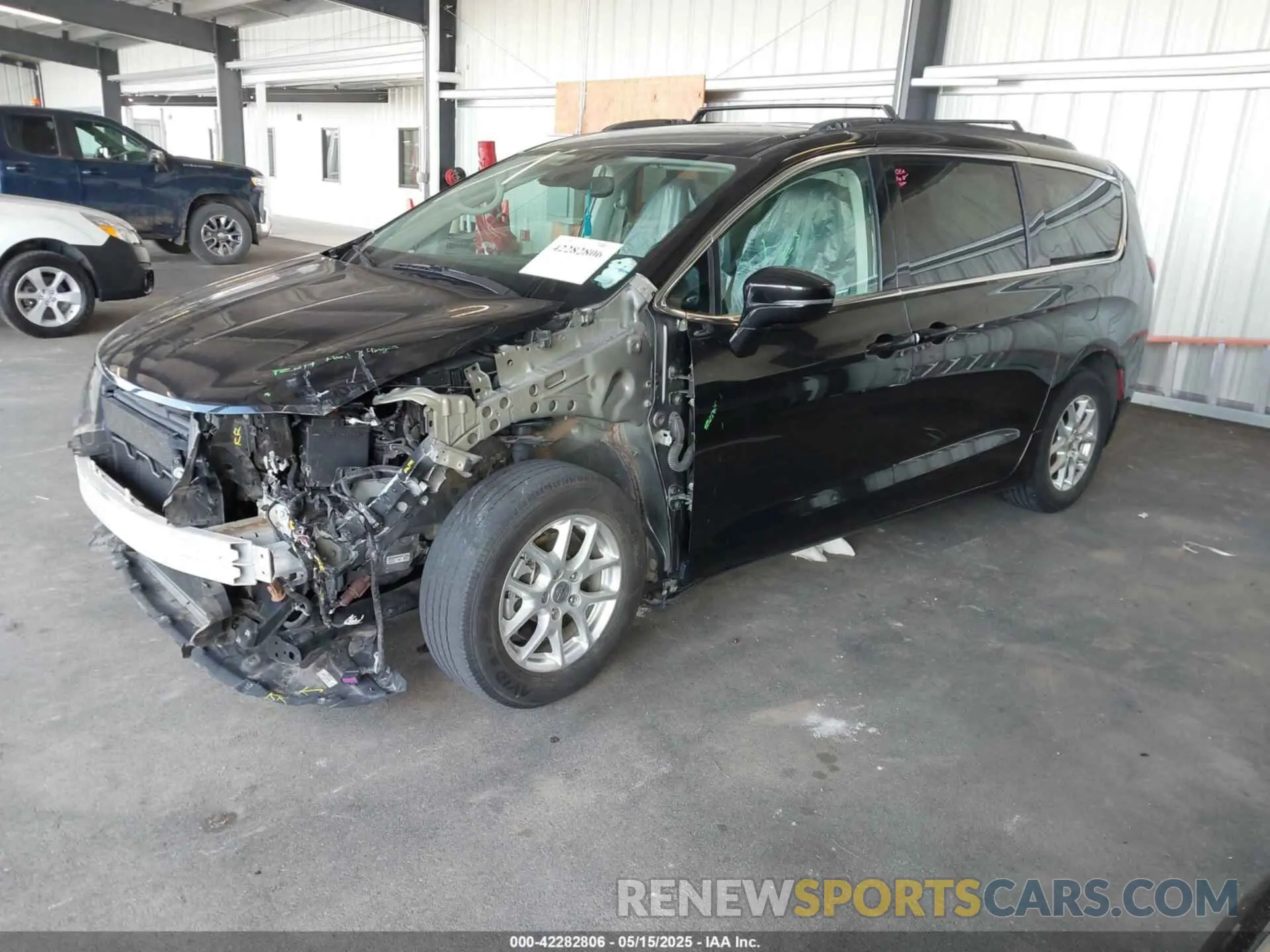 2 Photograph of a damaged car 2C4RC1BG3NR142192 CHRYSLER PACIFICA 2022