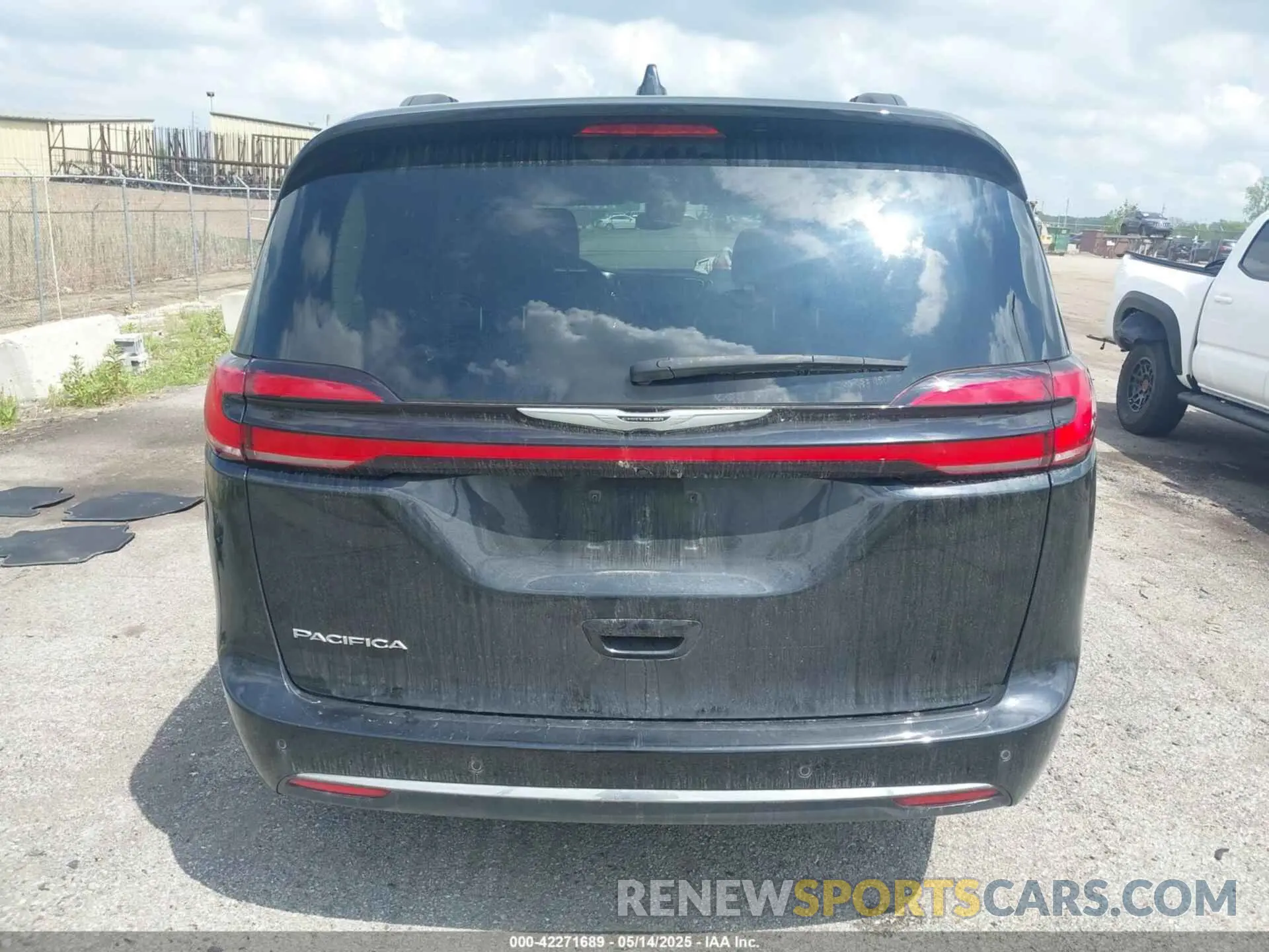 16 Фотография поврежденного автомобиля 2C4RC1BG3NR146081 CHRYSLER PACIFICA 2022