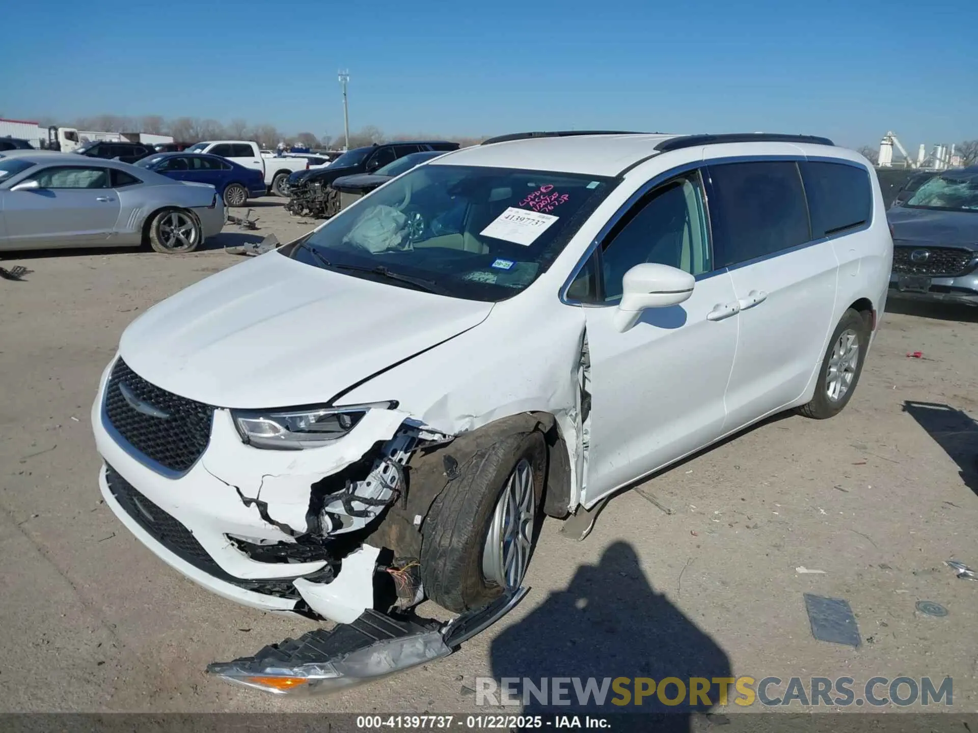 2 Фотография поврежденного автомобиля 2C4RC1BG3NR146842 CHRYSLER PACIFICA 2022