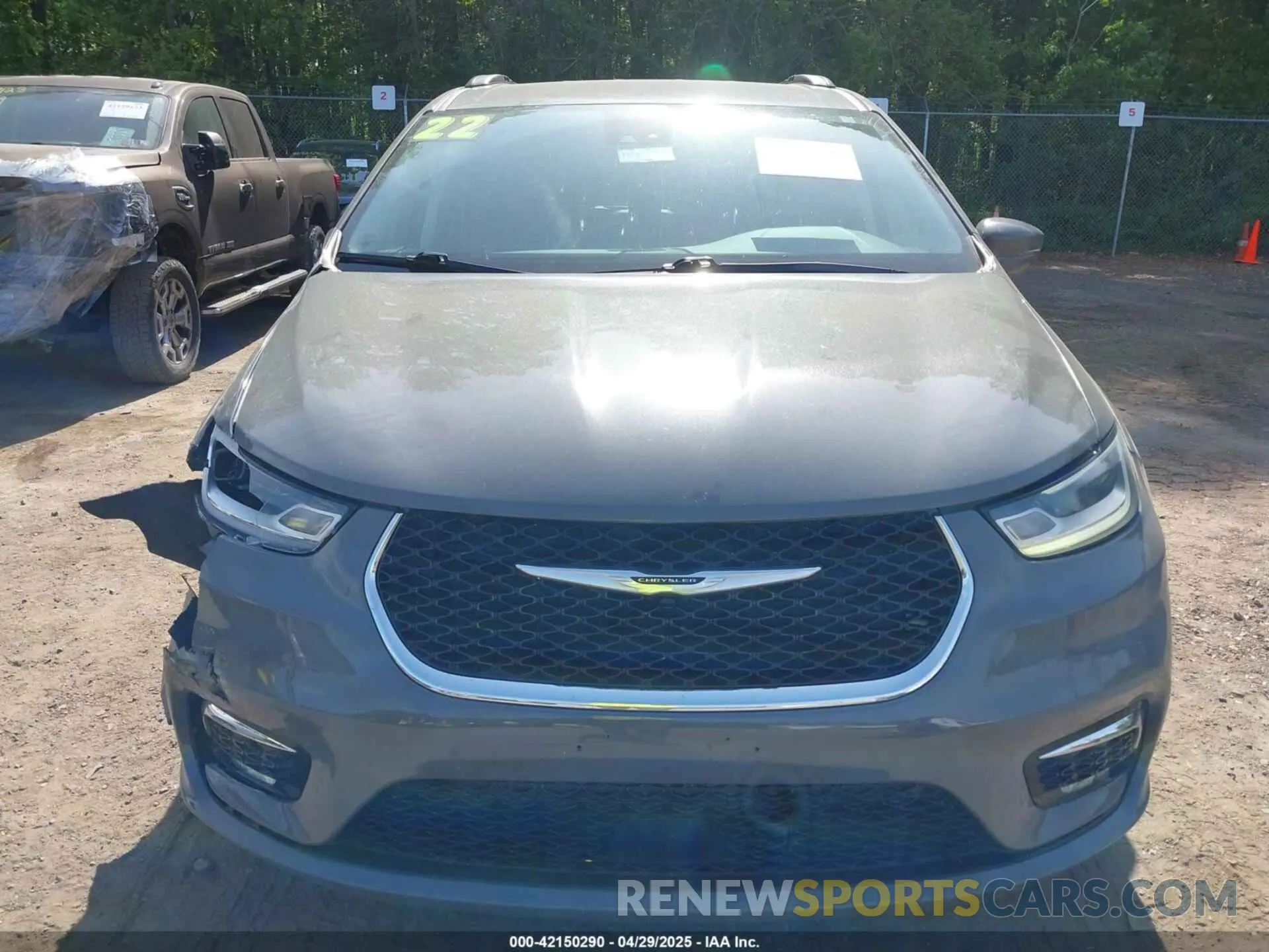 12 Фотография поврежденного автомобиля 2C4RC1BG3NR168565 CHRYSLER PACIFICA 2022