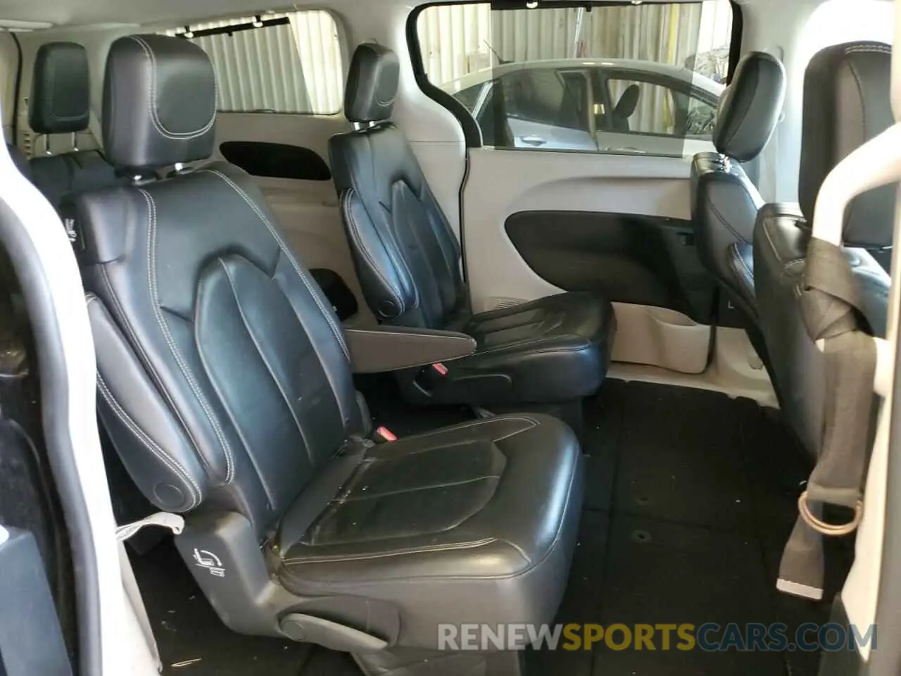 11 Фотография поврежденного автомобиля 2C4RC1BG3NR195099 CHRYSLER PACIFICA 2022