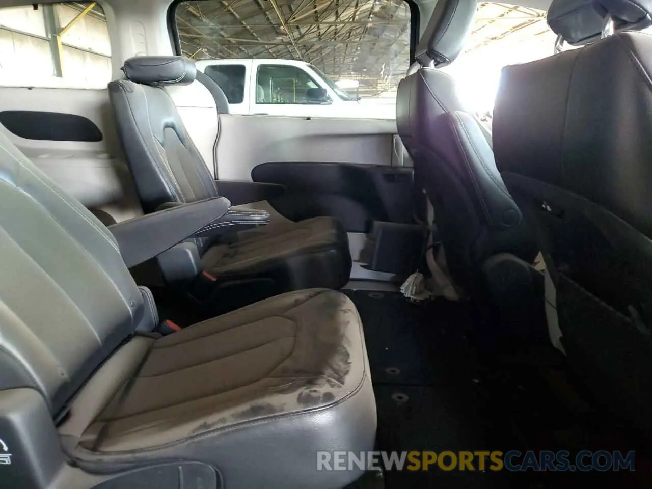 11 Фотография поврежденного автомобиля 2C4RC1BG4NR109539 CHRYSLER PACIFICA 2022