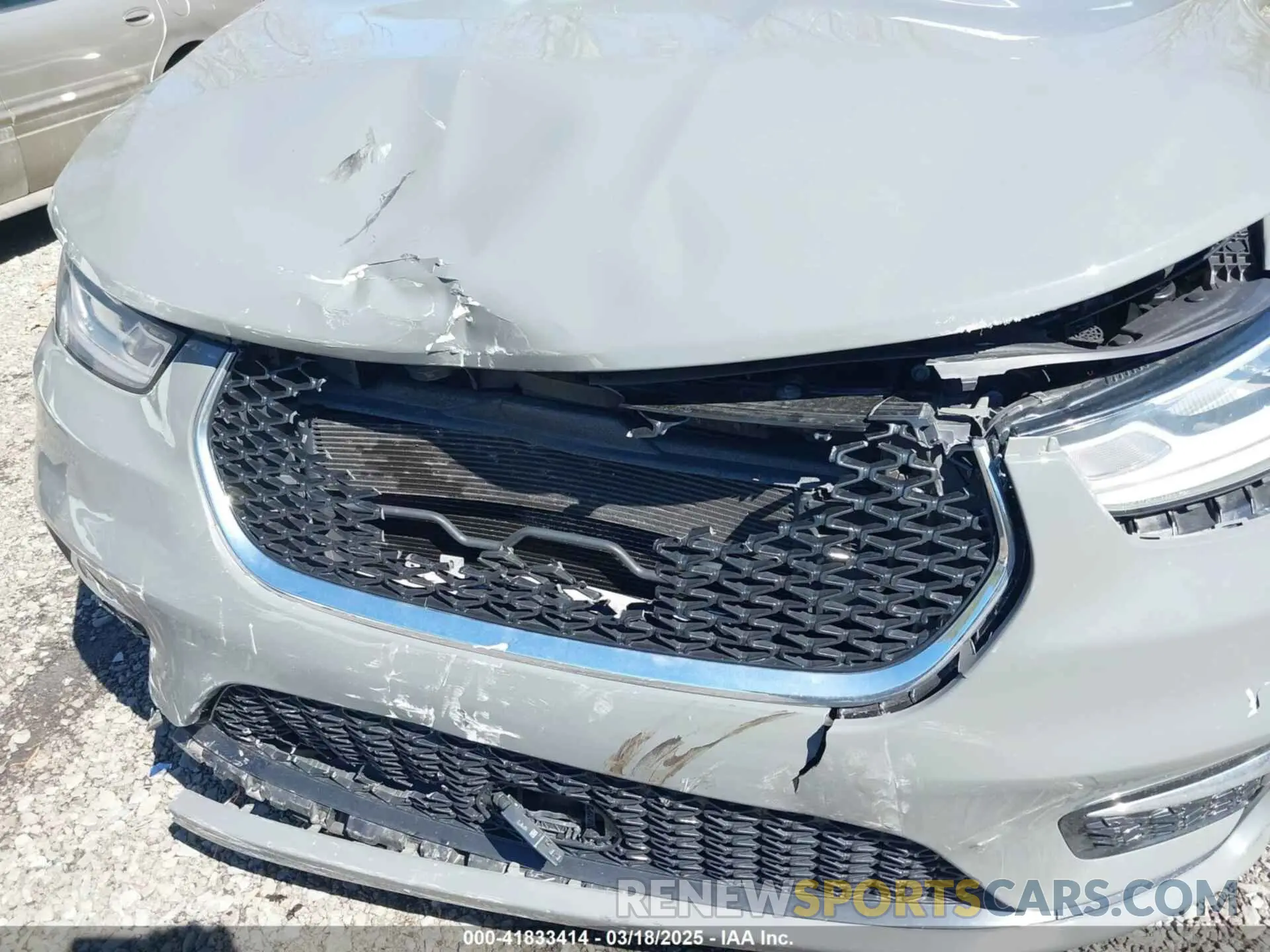 6 Фотография поврежденного автомобиля 2C4RC1BG4NR169501 CHRYSLER PACIFICA 2022
