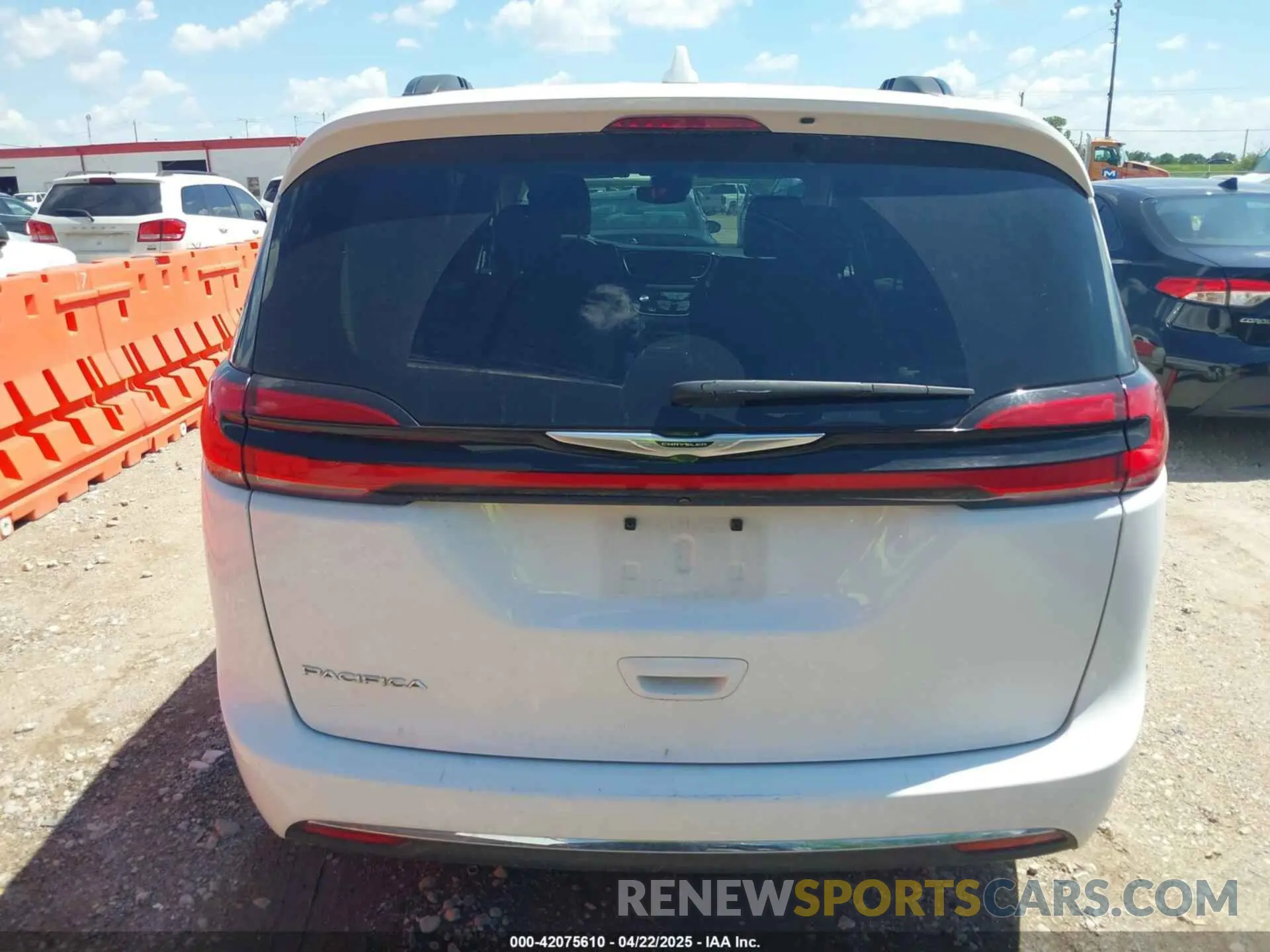 16 Фотография поврежденного автомобиля 2C4RC1BG4NR188999 CHRYSLER PACIFICA 2022