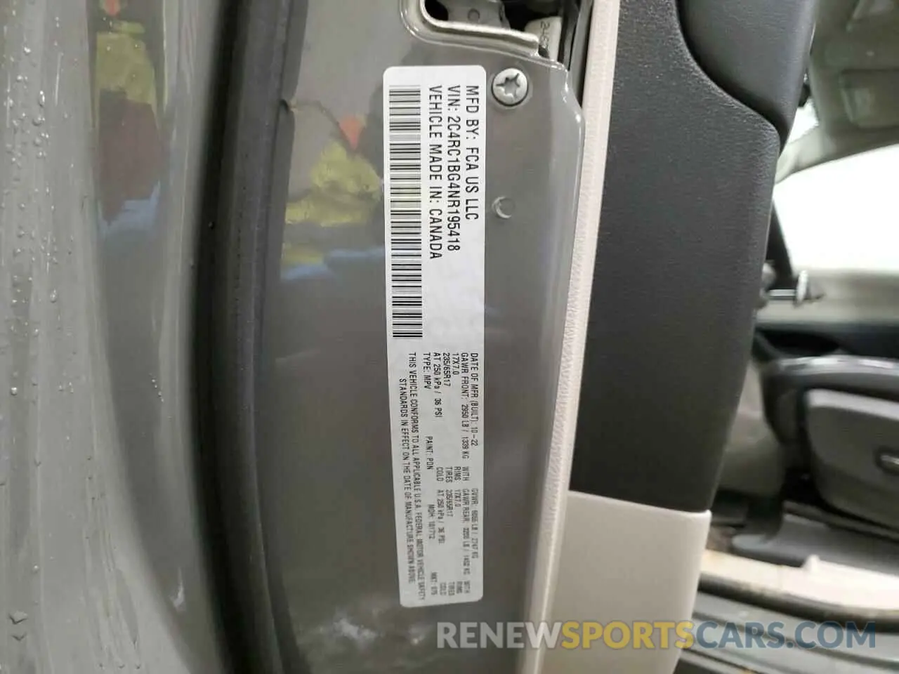 16 Photograph of a damaged car 2C4RC1BG4NR195418 CHRYSLER PACIFICA 2022