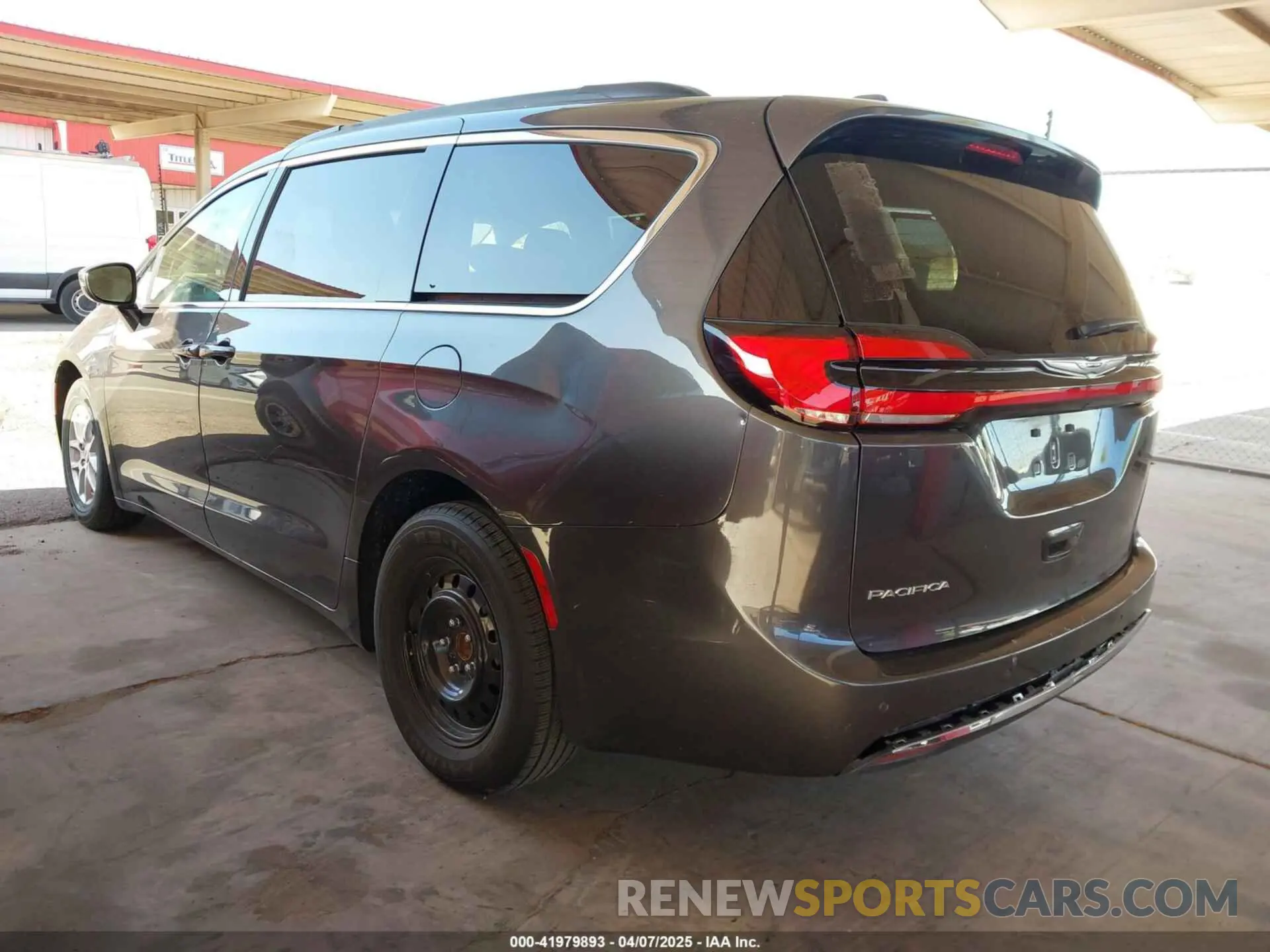 3 Фотография поврежденного автомобиля 2C4RC1BG5NR111428 CHRYSLER PACIFICA 2022