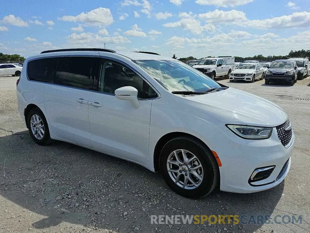 4 Photograph of a damaged car 2C4RC1BG5NR154294 CHRYSLER PACIFICA 2022