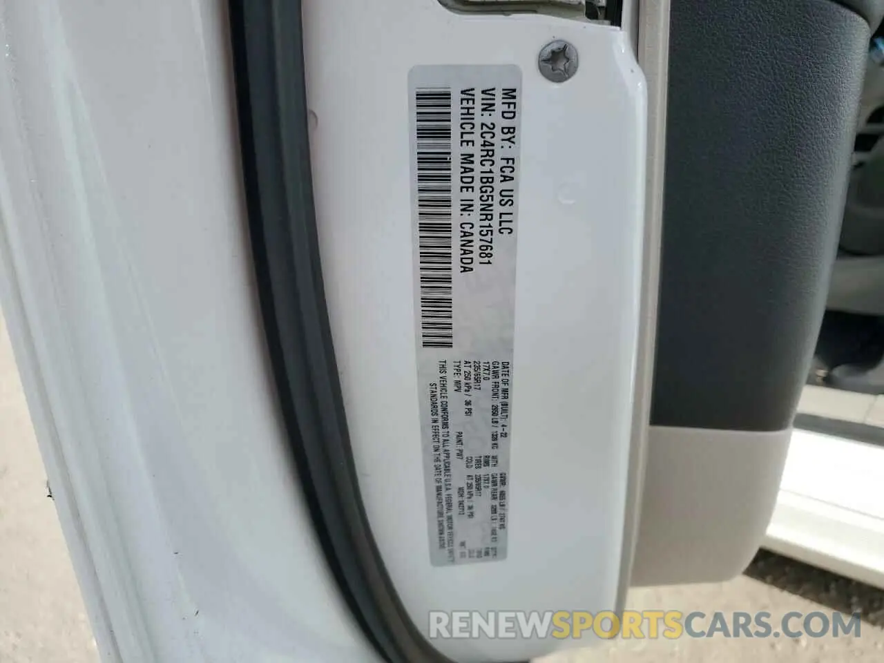 14 Photograph of a damaged car 2C4RC1BG5NR157681 CHRYSLER PACIFICA 2022