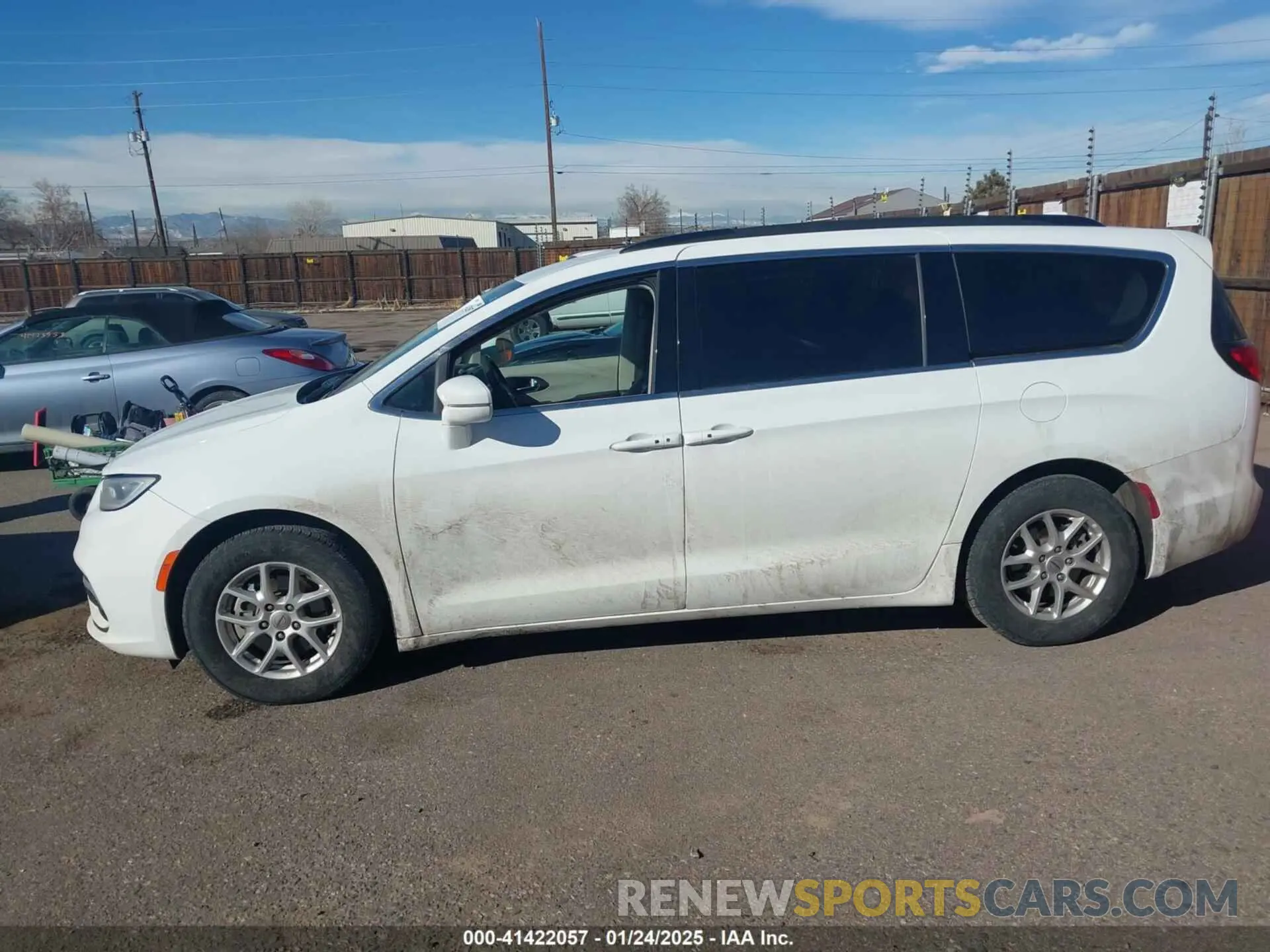 14 Photograph of a damaged car 2C4RC1BG5NR170186 CHRYSLER PACIFICA 2022