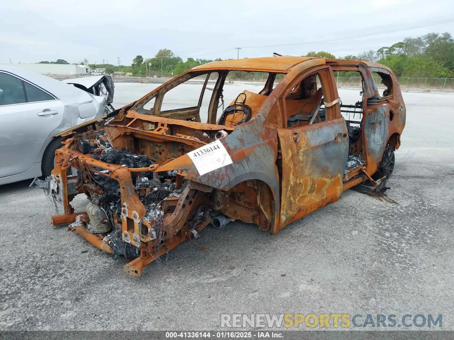 2 Photograph of a damaged car 2C4RC1BG7NR112046 CHRYSLER PACIFICA 2022
