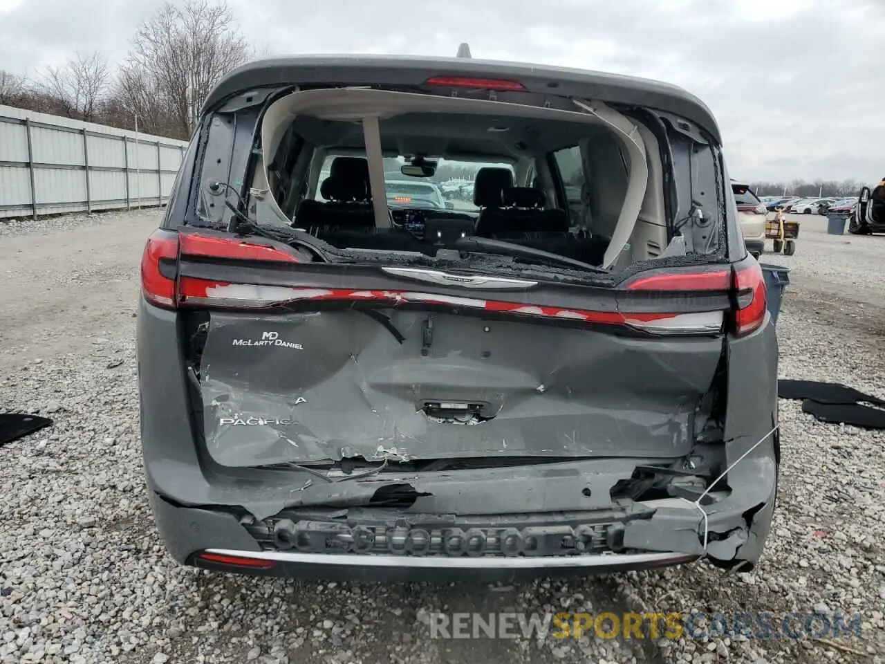 6 Photograph of a damaged car 2C4RC1BG7NR142969 CHRYSLER PACIFICA 2022