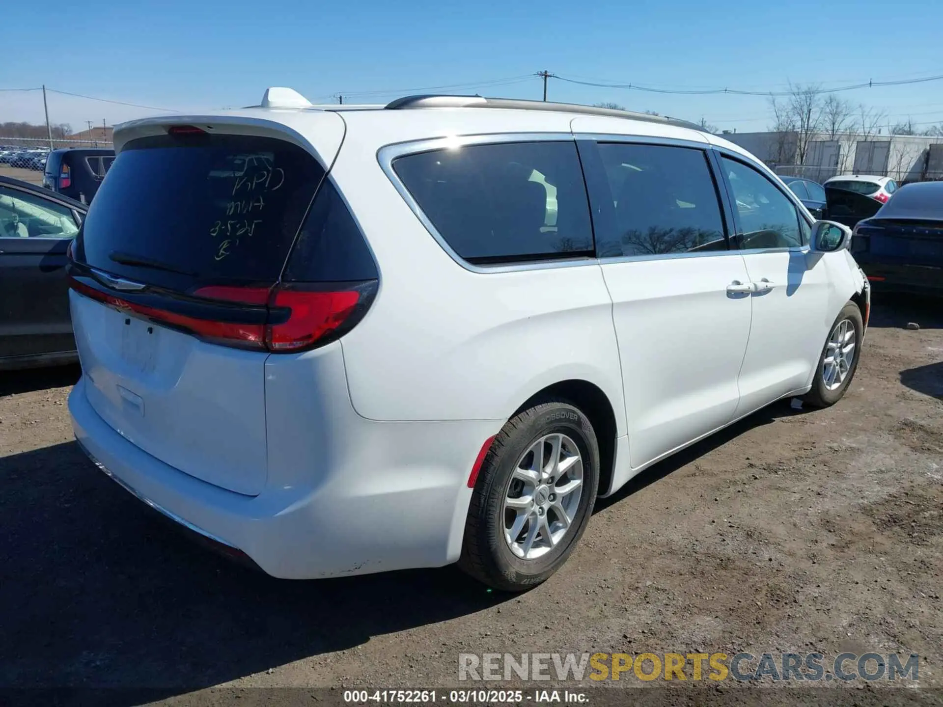4 Фотография поврежденного автомобиля 2C4RC1BG7NR178063 CHRYSLER PACIFICA 2022
