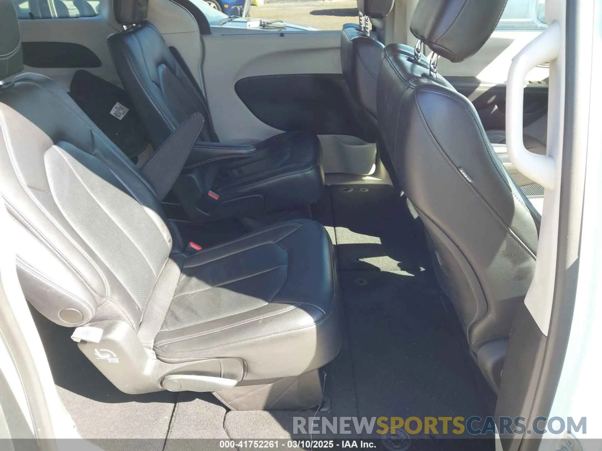 8 Фотография поврежденного автомобиля 2C4RC1BG7NR178063 CHRYSLER PACIFICA 2022