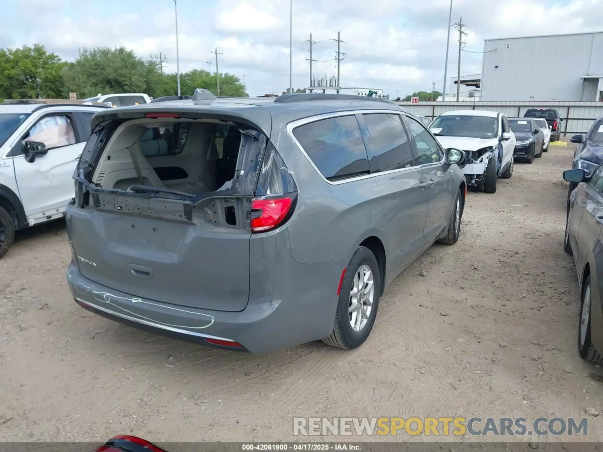 4 Фотография поврежденного автомобиля 2C4RC1BG7NR190939 CHRYSLER PACIFICA 2022
