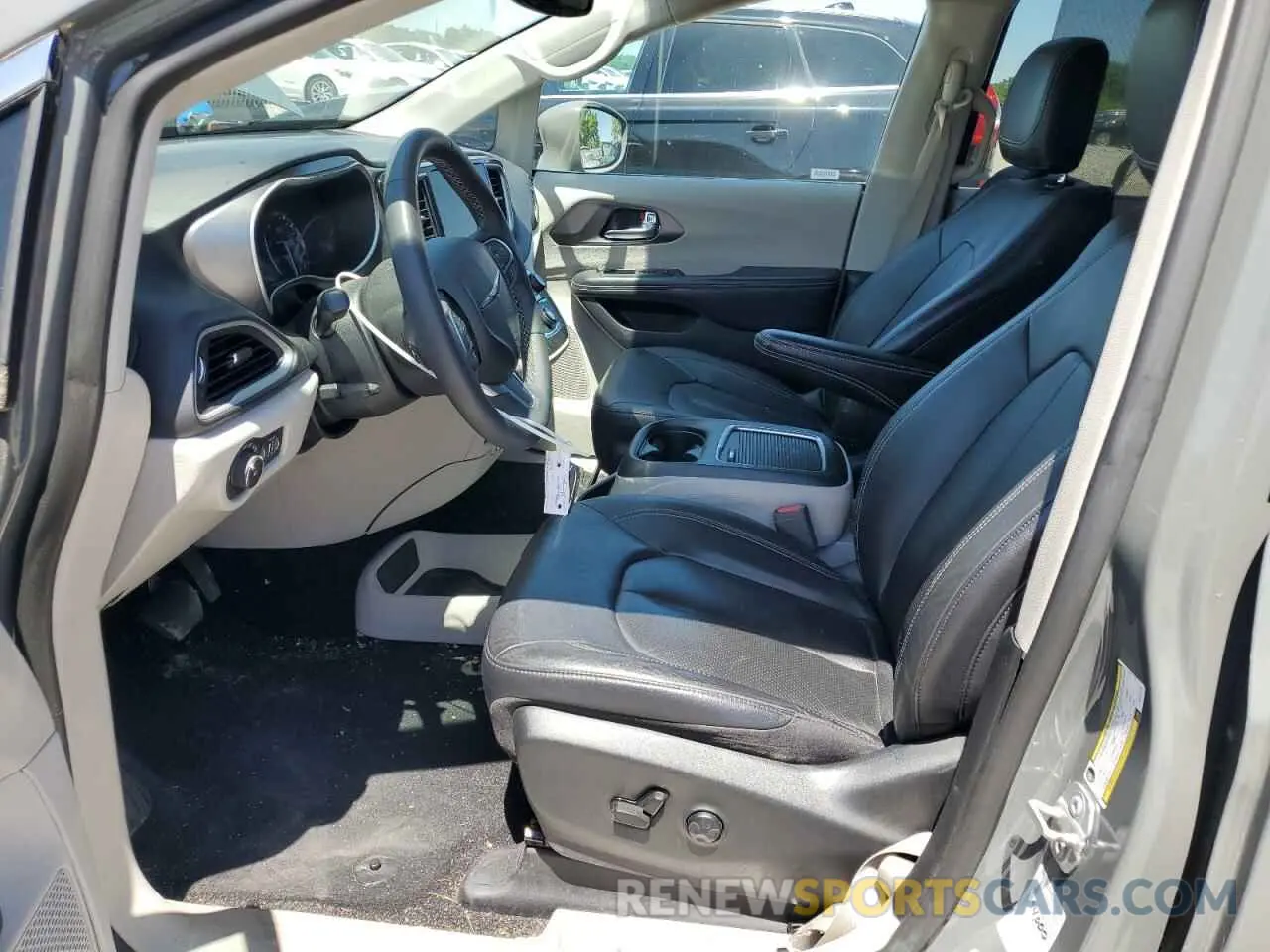 7 Photograph of a damaged car 2C4RC1BG8NR132127 CHRYSLER PACIFICA 2022