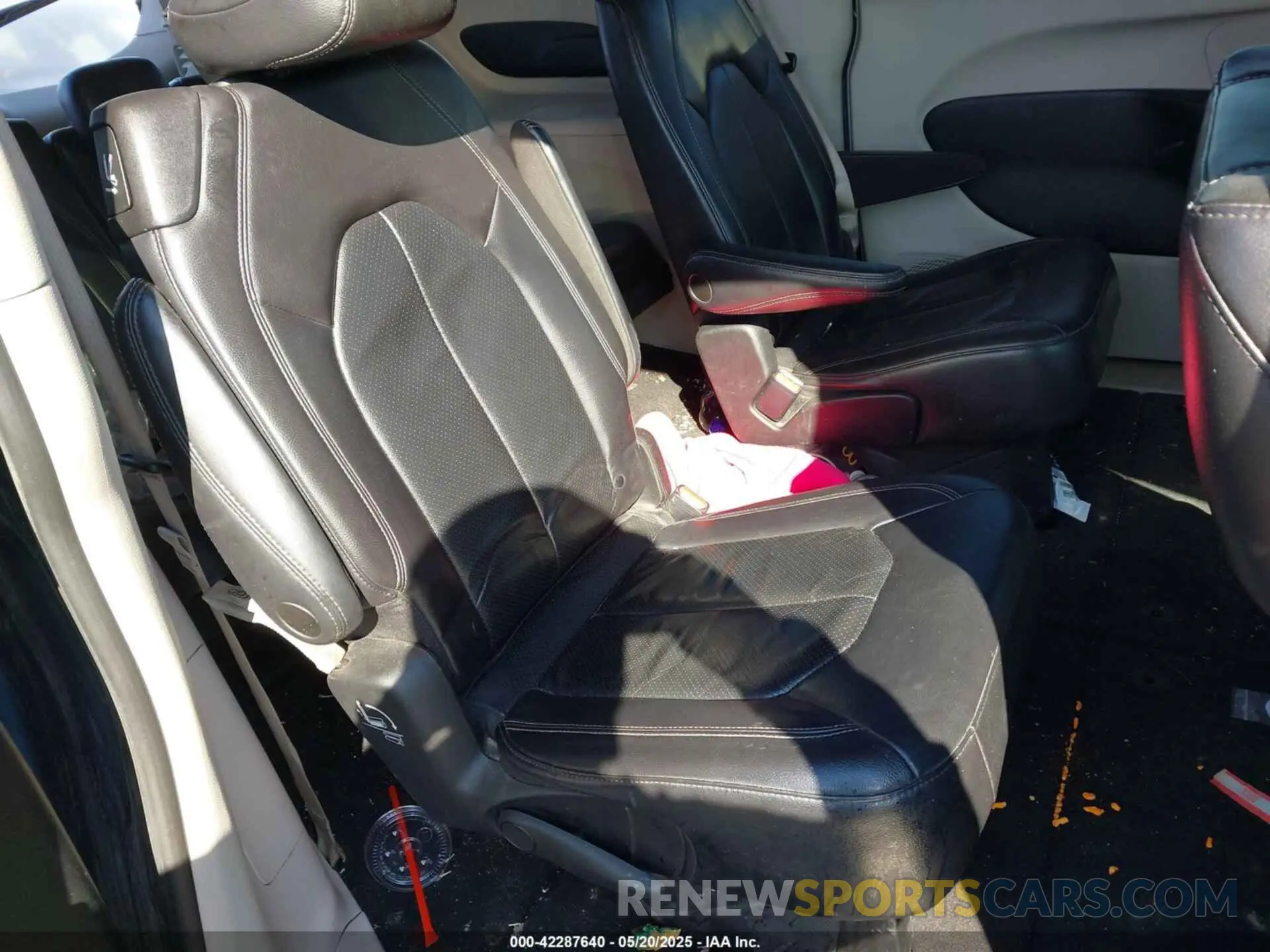 8 Фотография поврежденного автомобиля 2C4RC1BG8NR186558 CHRYSLER PACIFICA 2022