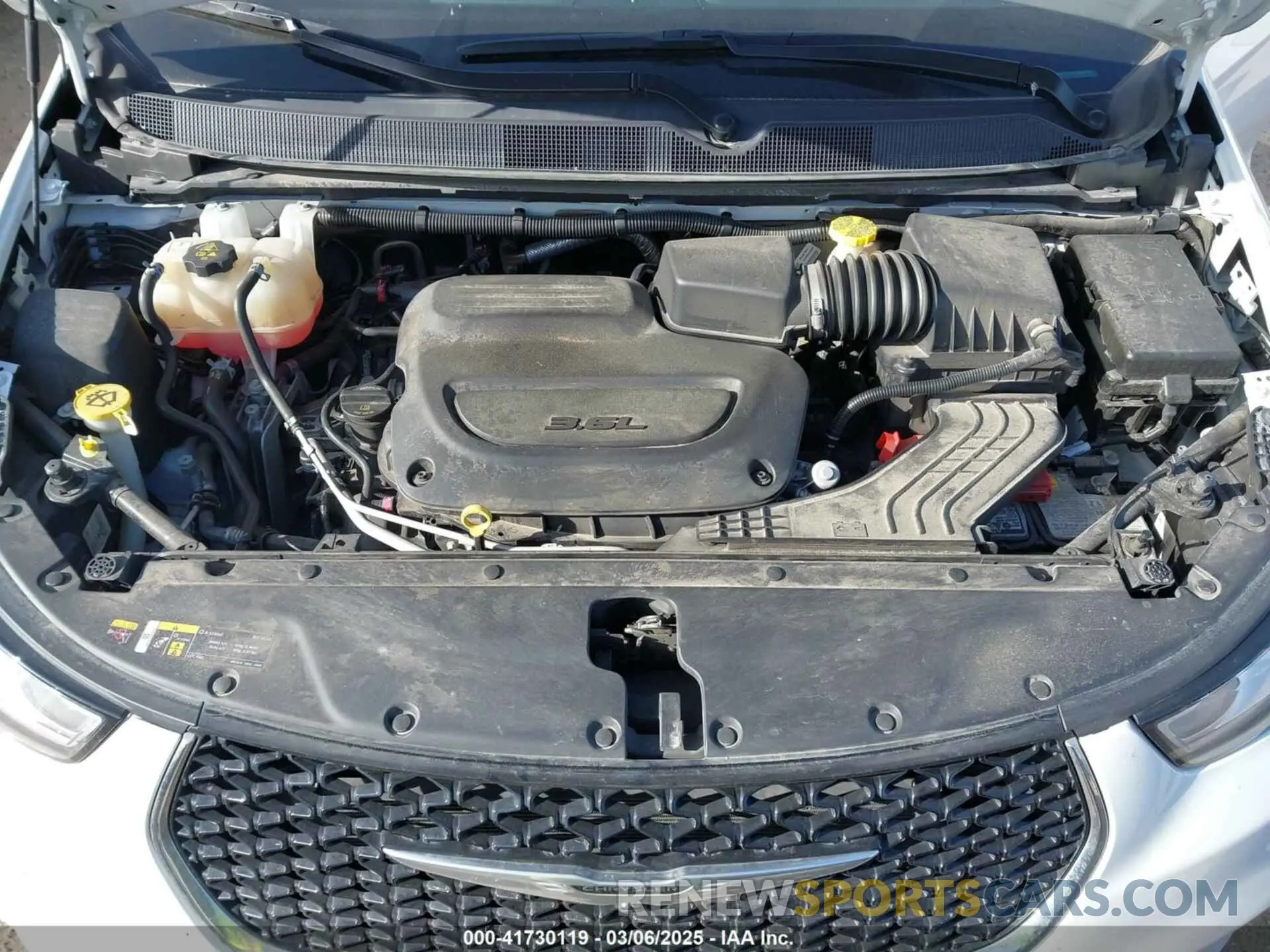 10 Photograph of a damaged car 2C4RC1BG8NR191131 CHRYSLER PACIFICA 2022