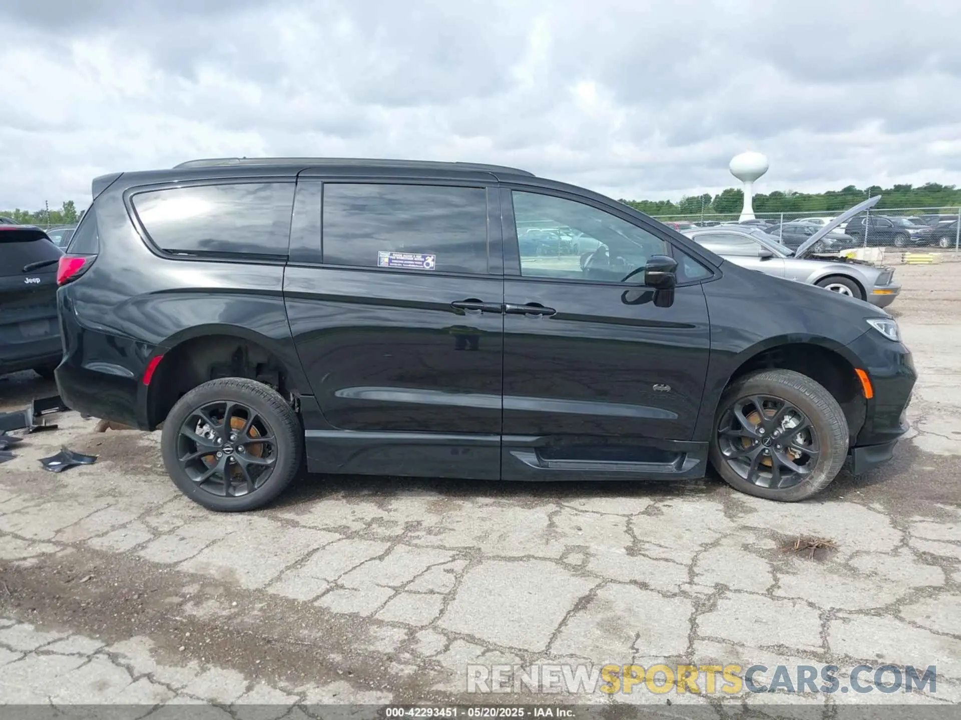 14 Фотография поврежденного автомобиля 2C4RC1BG8NR195566 CHRYSLER PACIFICA 2022