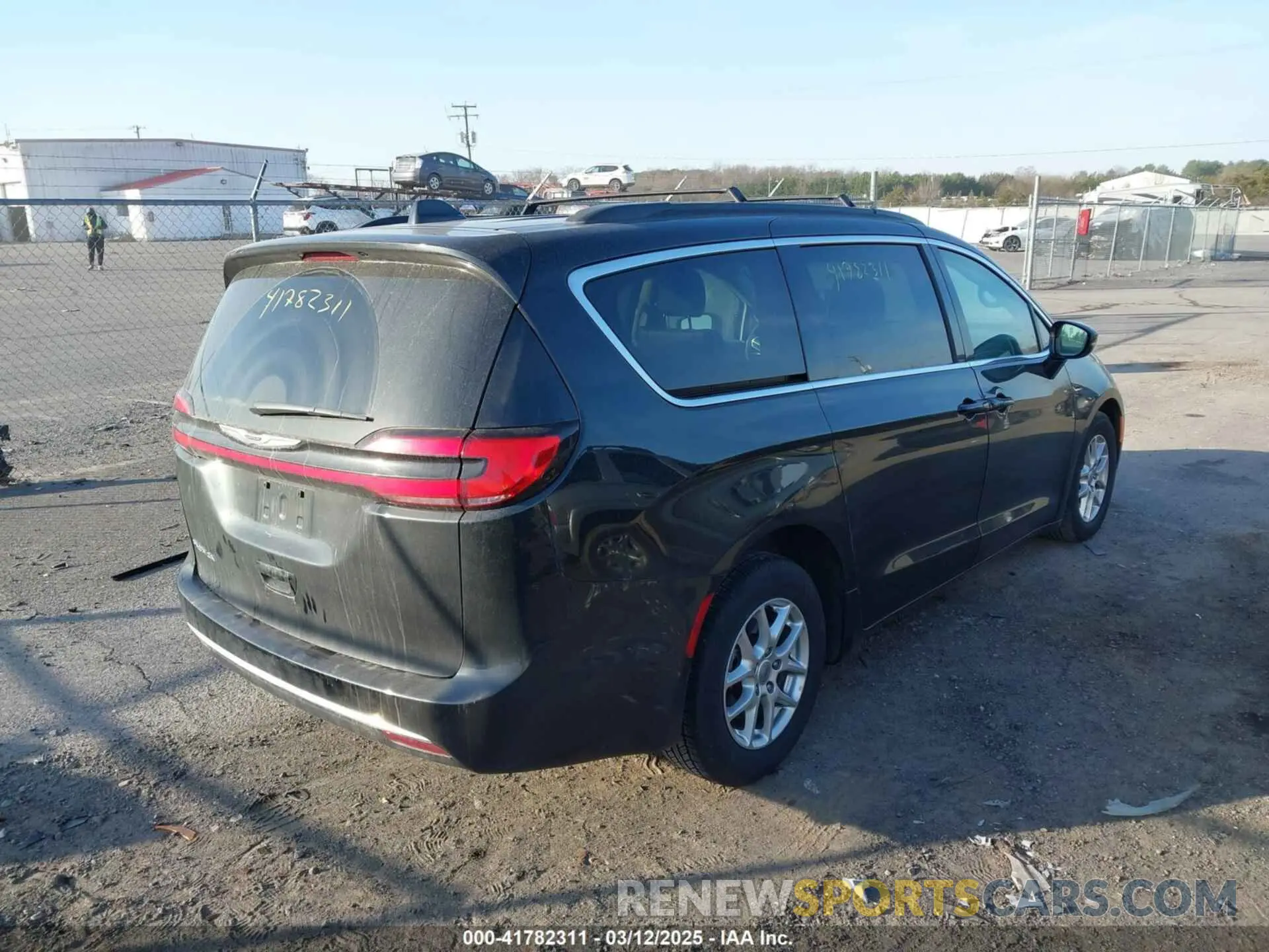 4 Фотография поврежденного автомобиля 2C4RC1BG8NR214844 CHRYSLER PACIFICA 2022