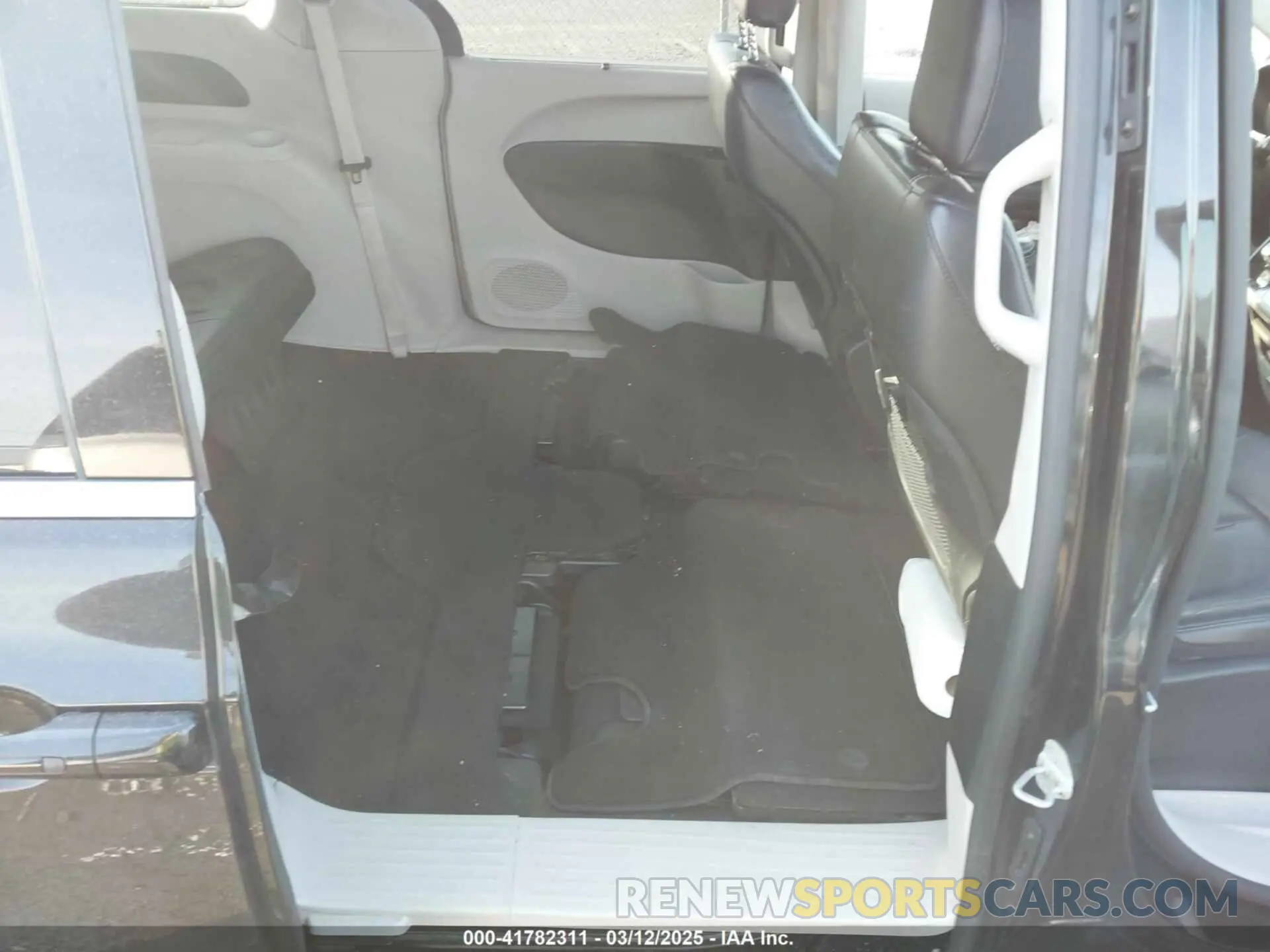 8 Фотография поврежденного автомобиля 2C4RC1BG8NR214844 CHRYSLER PACIFICA 2022