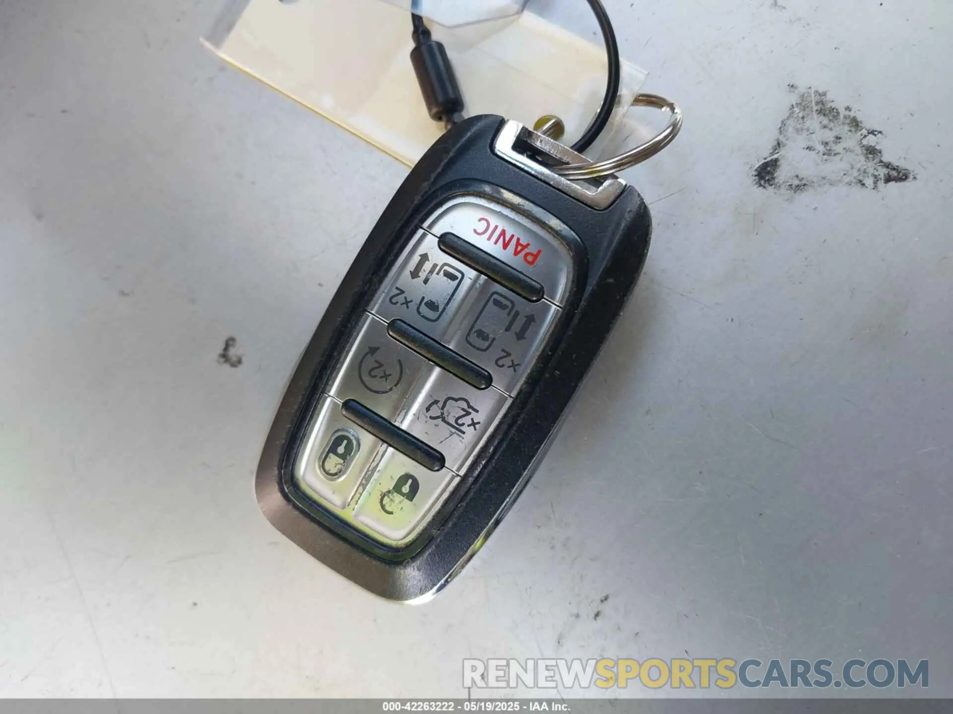 11 Фотография поврежденного автомобиля 2C4RC1BG9NR214688 CHRYSLER PACIFICA 2022