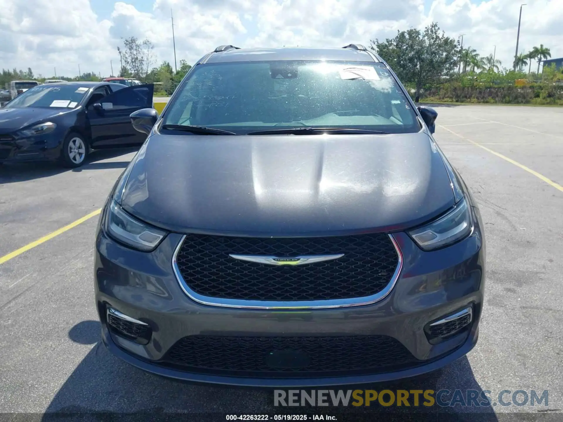 12 Фотография поврежденного автомобиля 2C4RC1BG9NR214688 CHRYSLER PACIFICA 2022