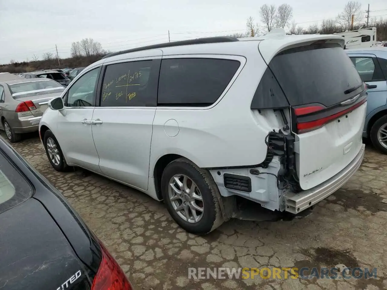 2 Фотография поврежденного автомобиля 2C4RC1BG9NR233922 CHRYSLER PACIFICA 2022