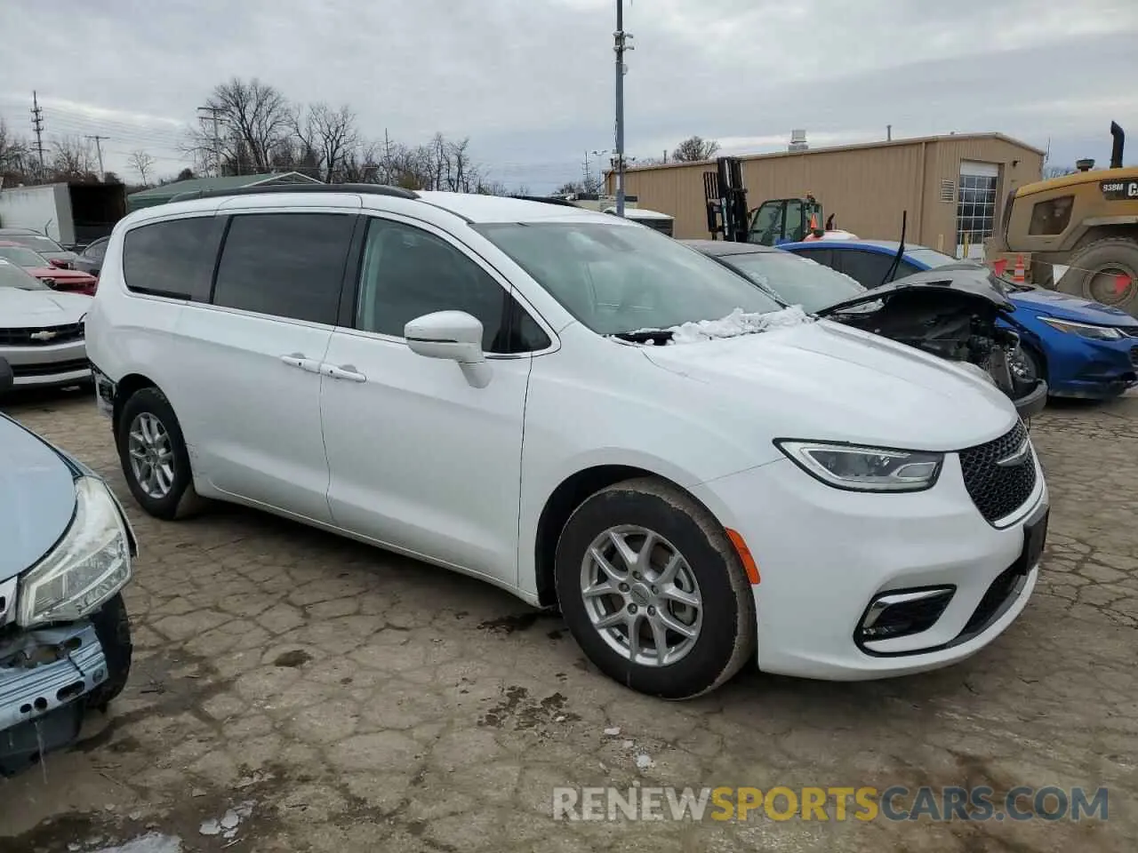 4 Фотография поврежденного автомобиля 2C4RC1BG9NR233922 CHRYSLER PACIFICA 2022