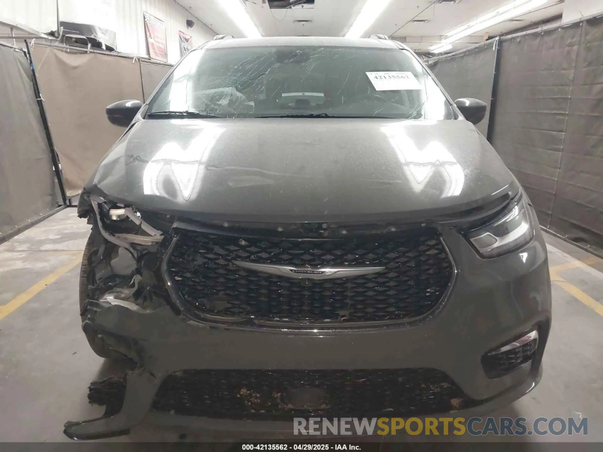 13 Photograph of a damaged car 2C4RC1BGXNR235047 CHRYSLER PACIFICA 2022