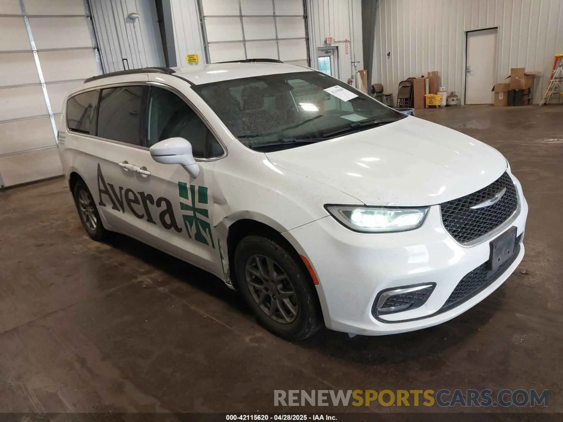 1 Фотография поврежденного автомобиля 2C4RC1FG2NR162279 CHRYSLER PACIFICA 2022