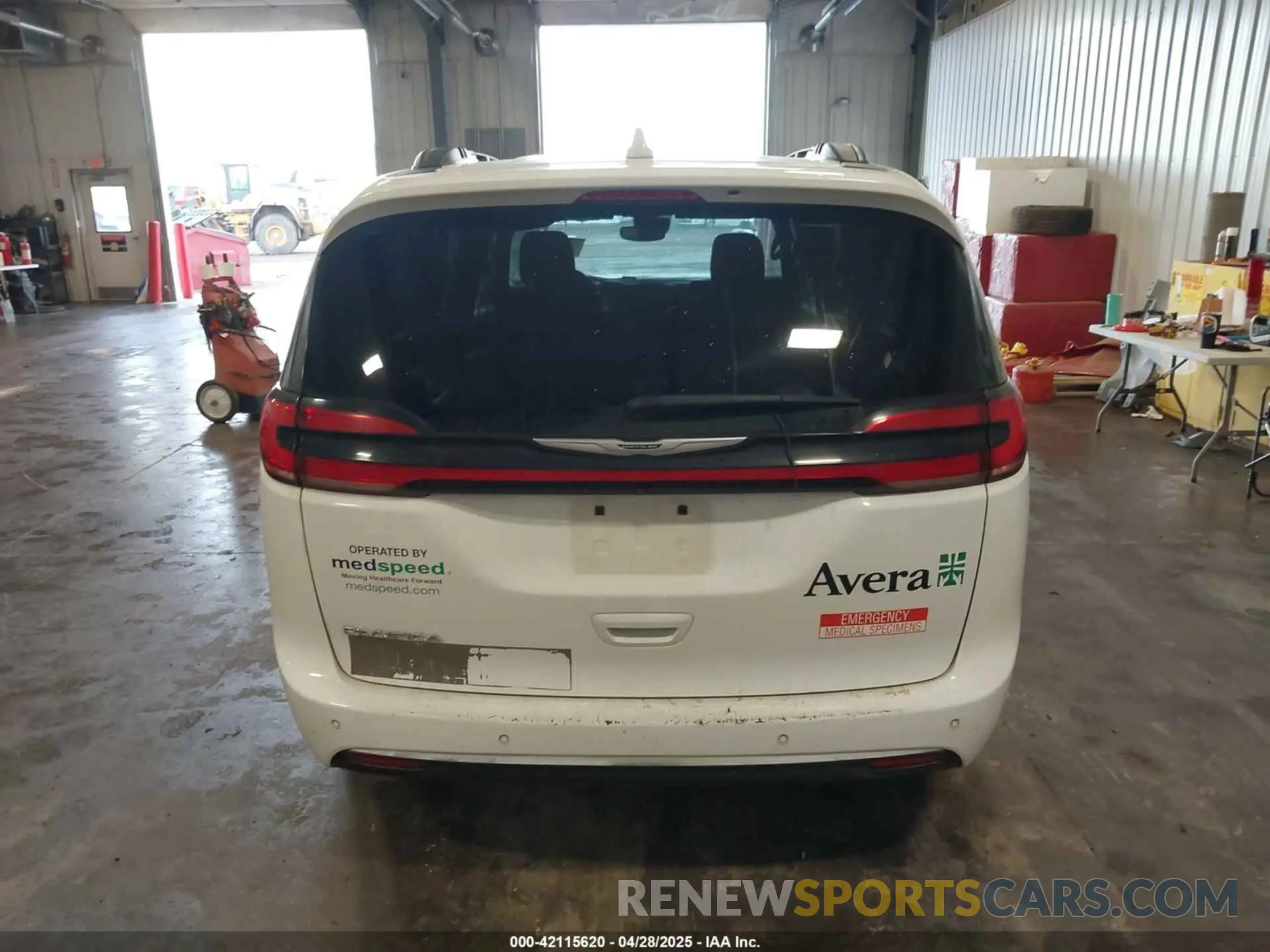 16 Фотография поврежденного автомобиля 2C4RC1FG2NR162279 CHRYSLER PACIFICA 2022