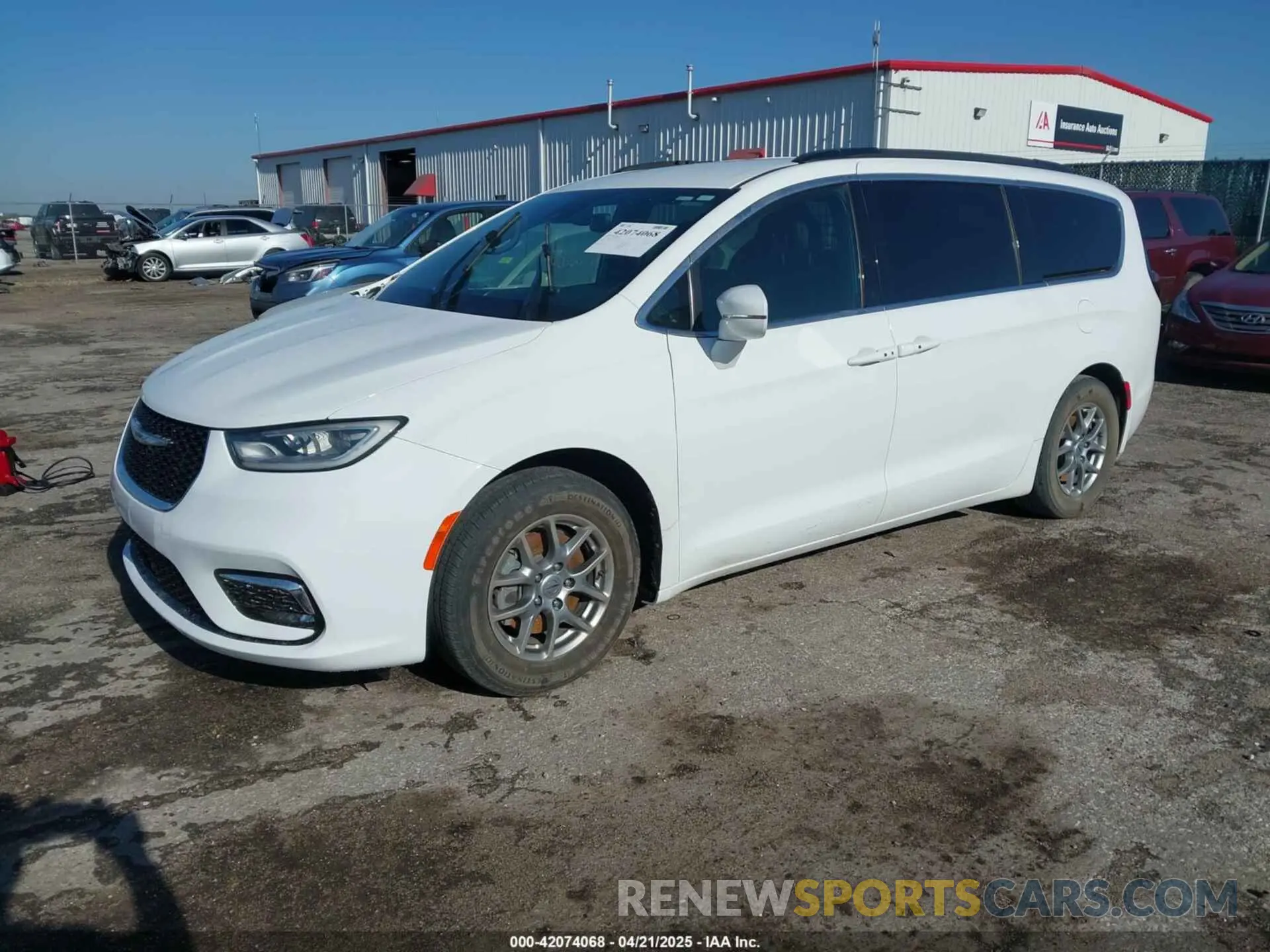 2 Photograph of a damaged car 2C4RC1FG9NR158021 CHRYSLER PACIFICA 2022